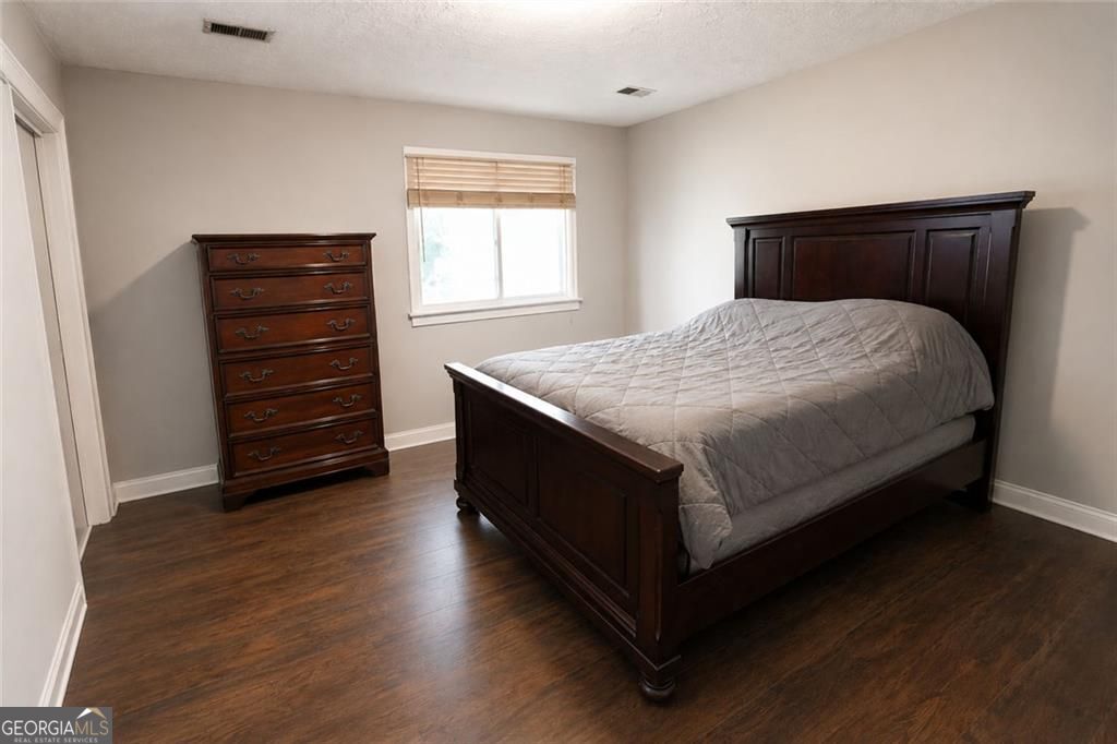 8265 Park Ridge Drive Property Photo 6