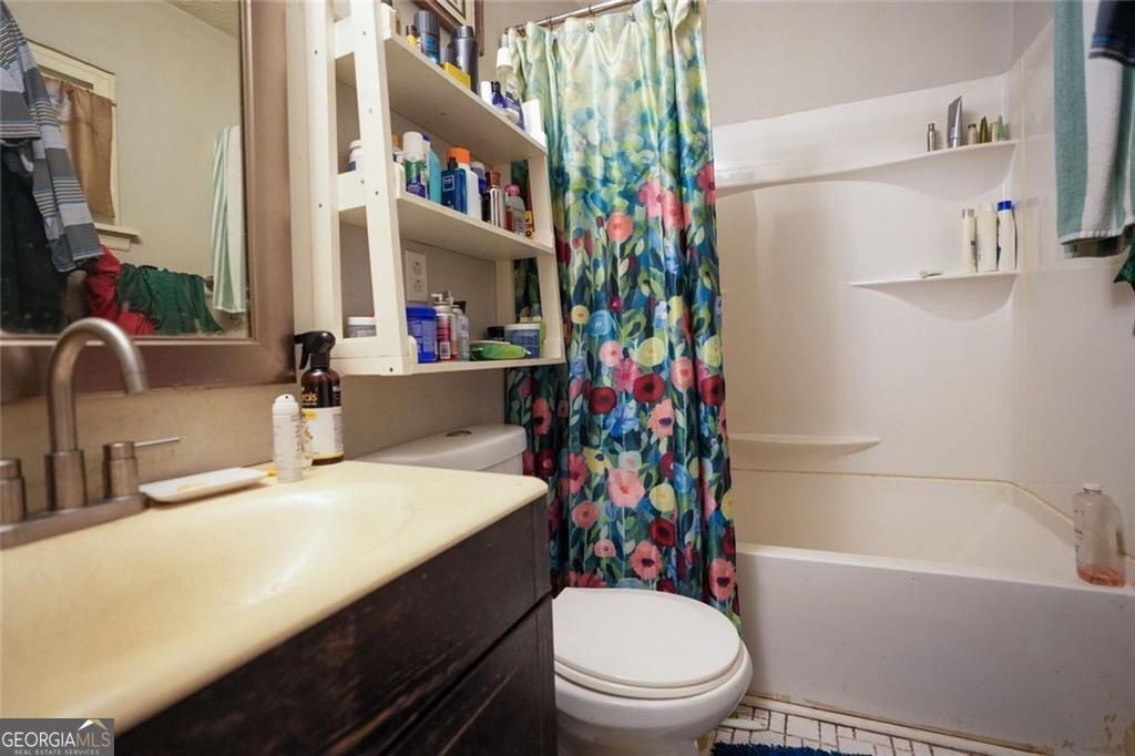 8265 Park Ridge Drive Property Photo 8