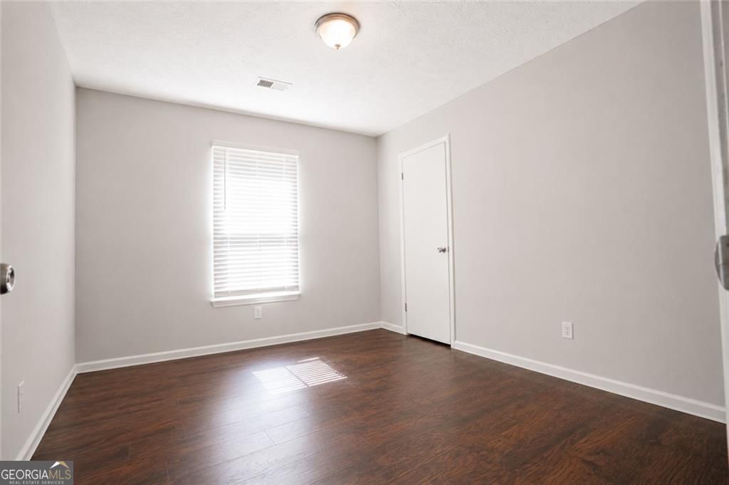 8265 Park Ridge Drive Property Photo 9