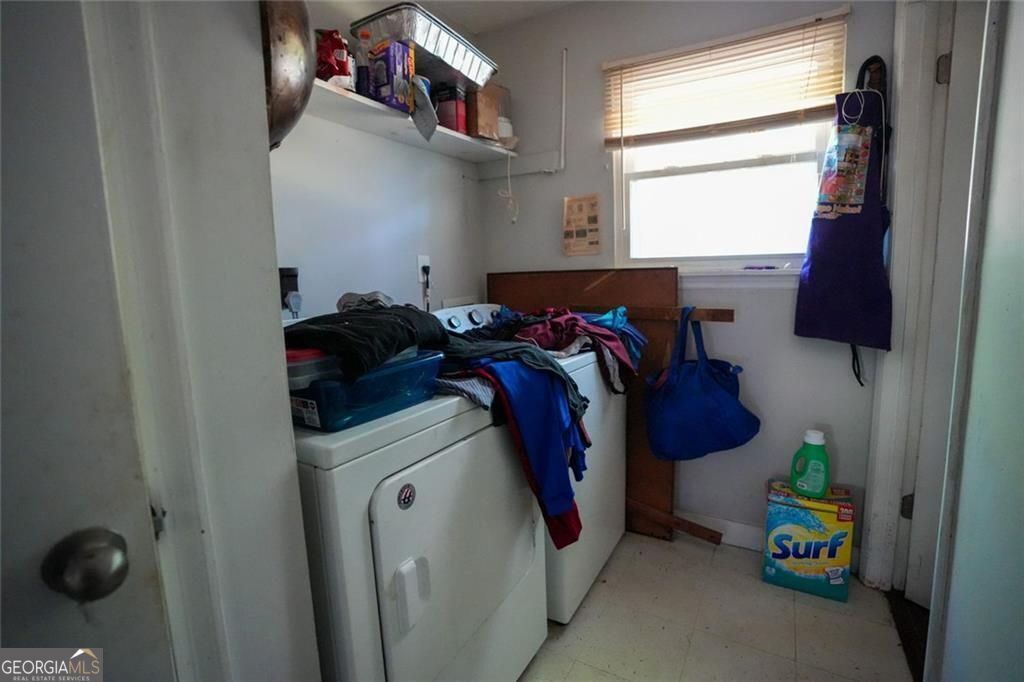 8265 Park Ridge Drive Property Photo 16