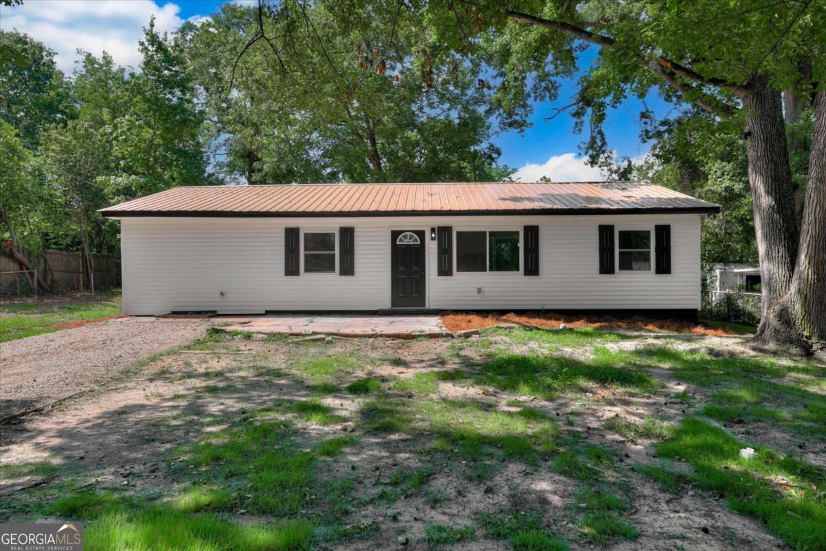 1704 Susan Circle Property Photo 1