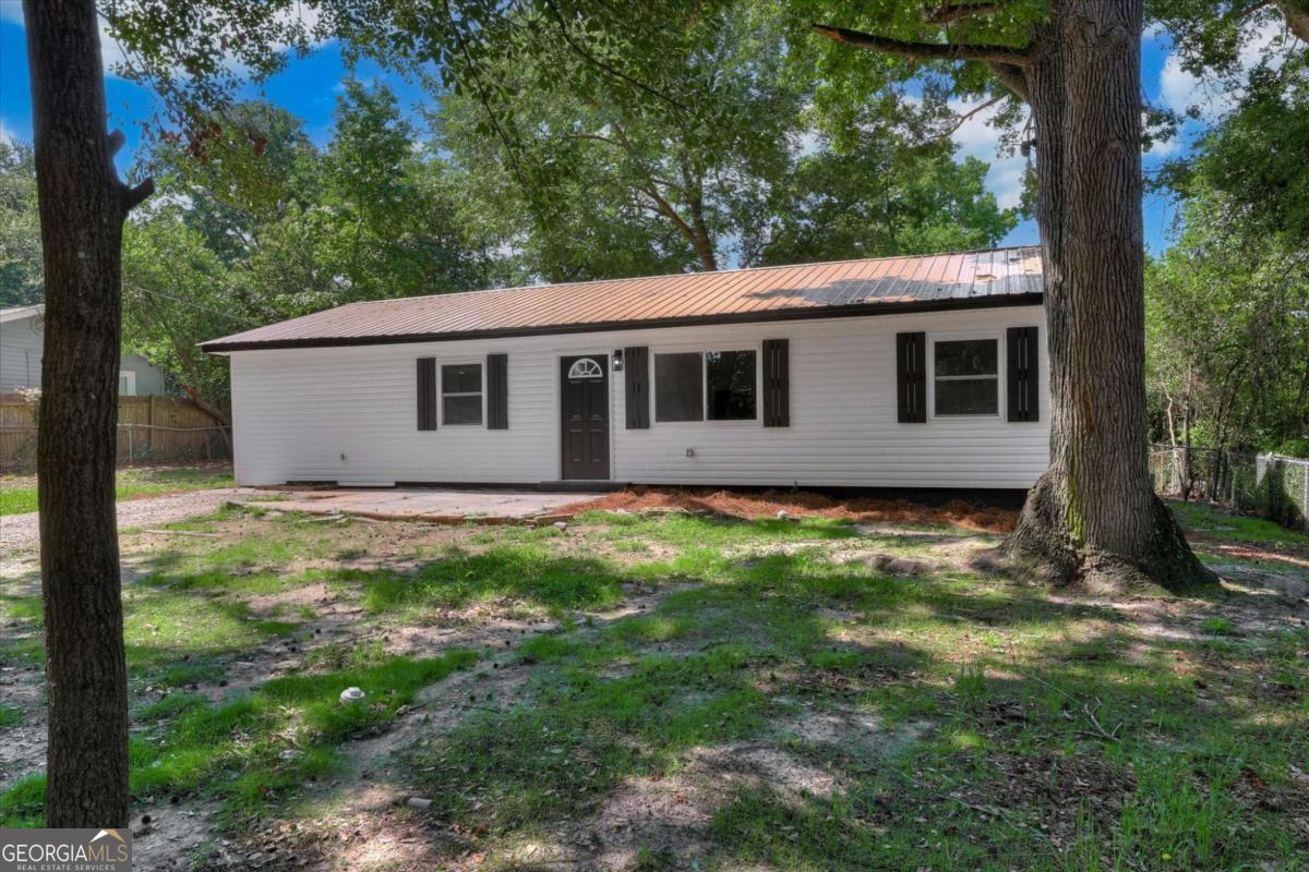 1704 Susan Circle Property Photo 2