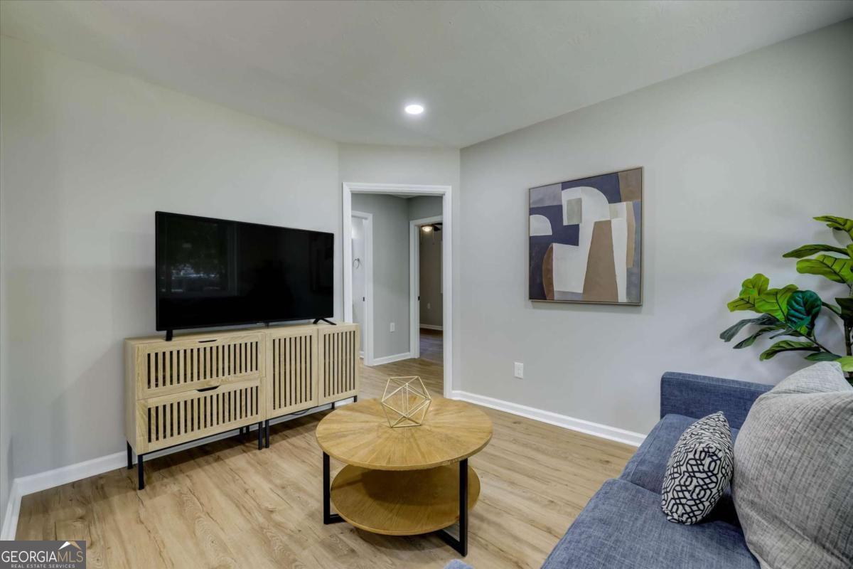 1704 Susan Circle Property Photo 5