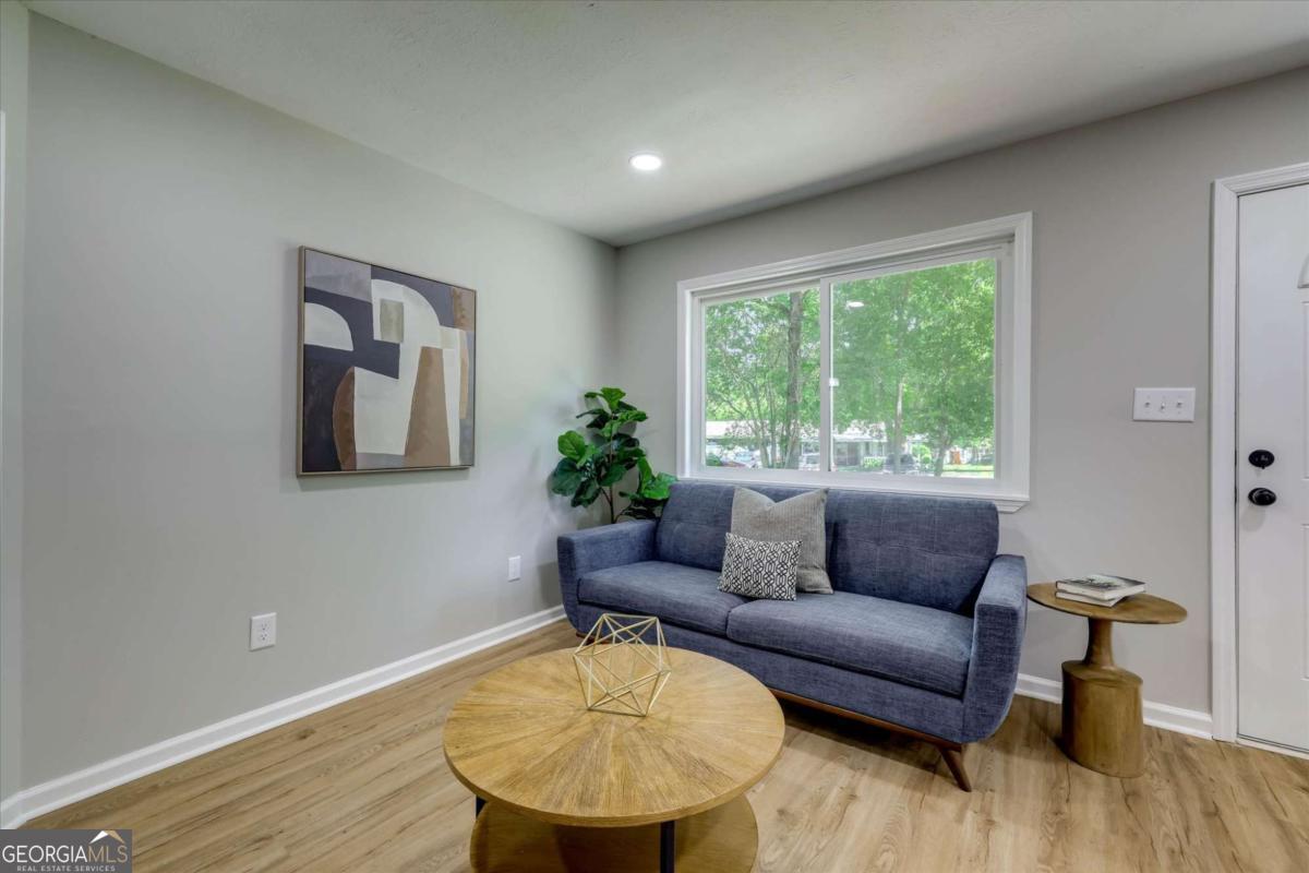 1704 Susan Circle Property Photo 6