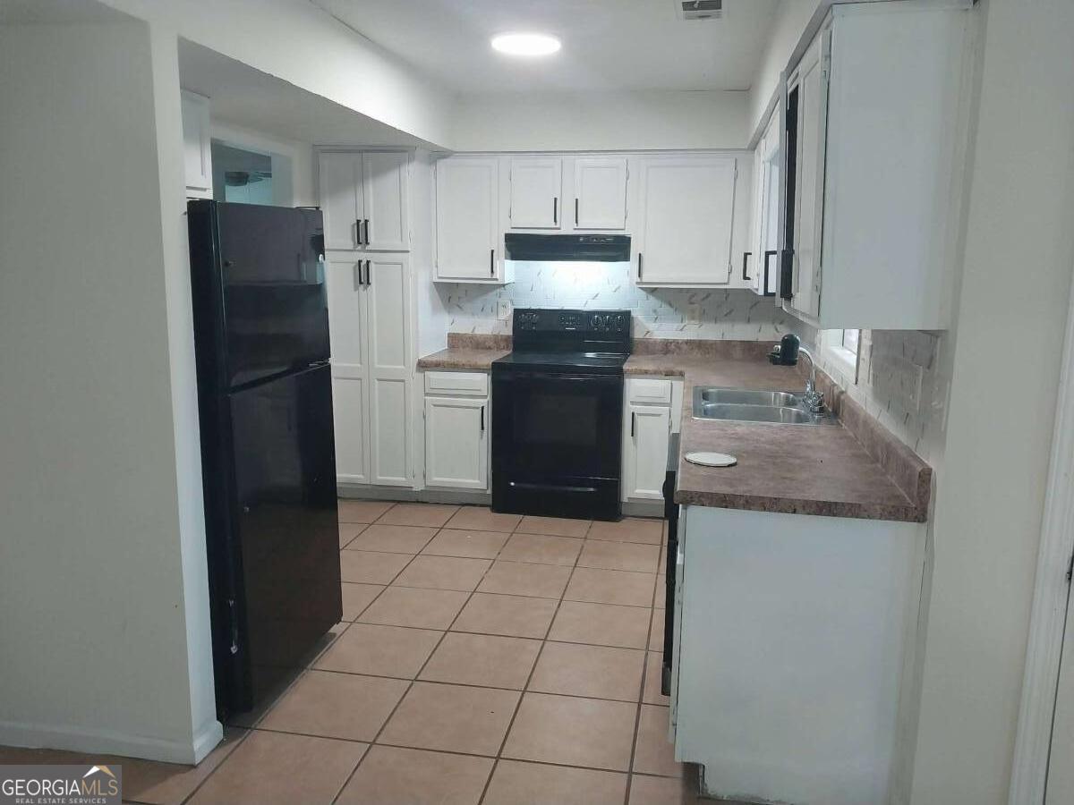 15 Lakeview Lane Property Photo 2