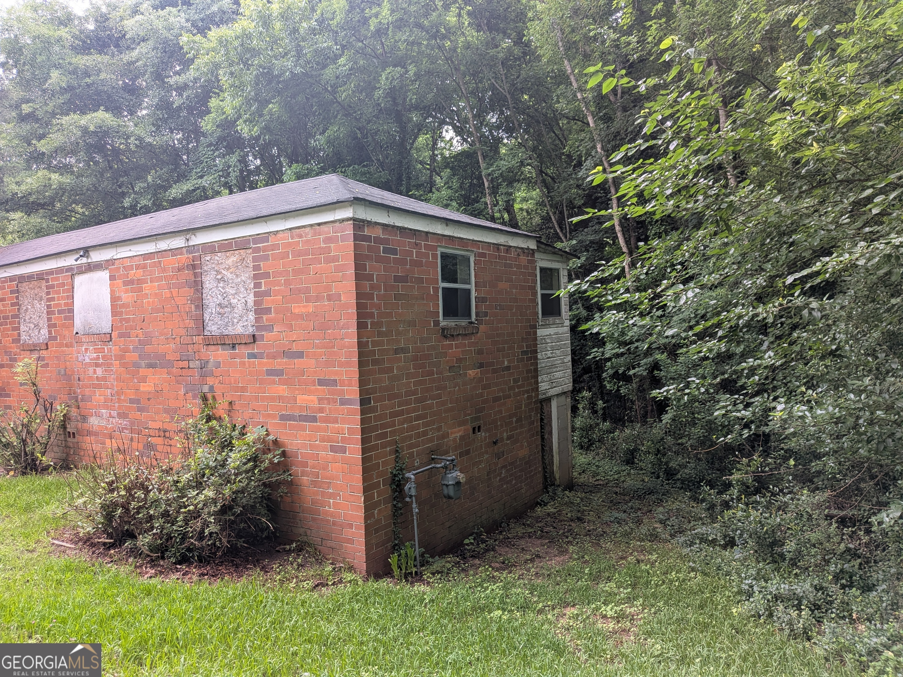 3379 Brooklyn Avenue Property Photo 2