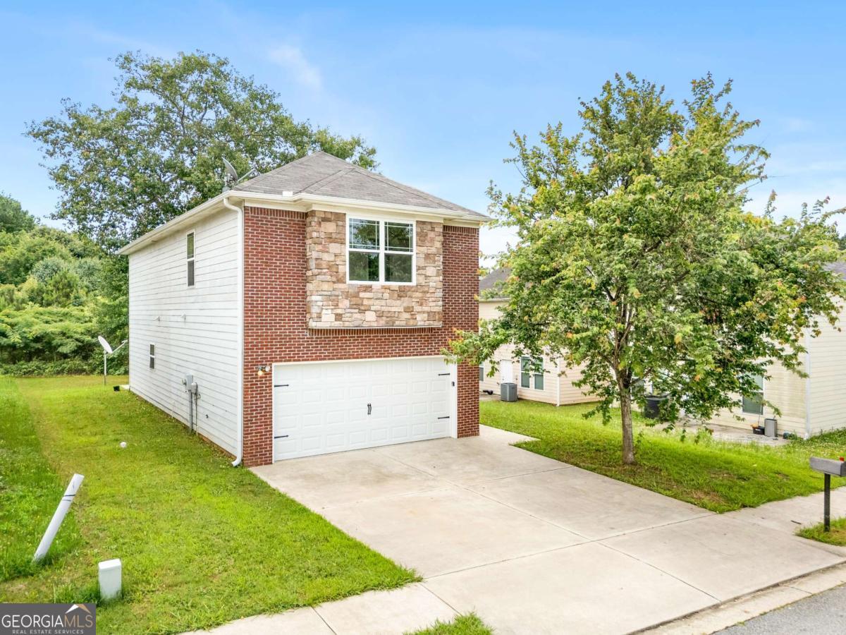 7268 Loblolly Lane Property Photo 2