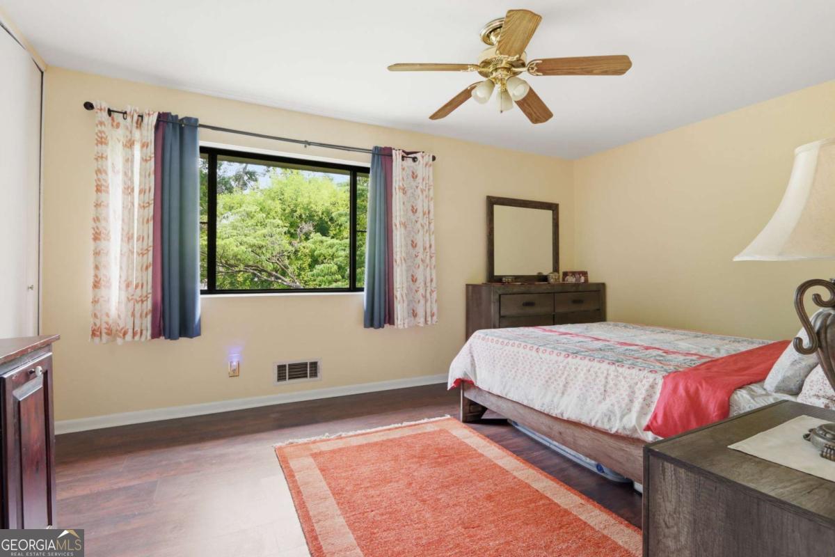 2524 Bradford Square Ne Property Photo 20
