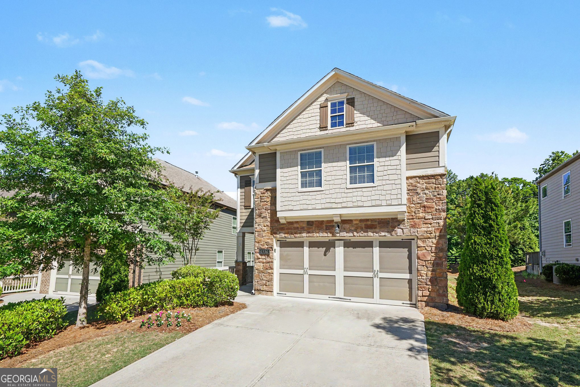 6536 Crosscreek Lane Property Photo 3