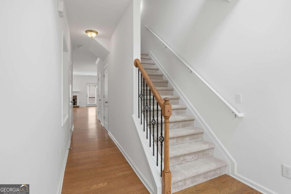 1013 Firethorne Pass Property Photo 2