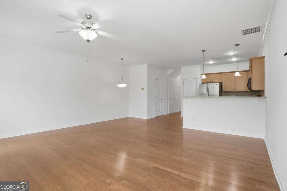 1013 Firethorne Pass Property Photo 5