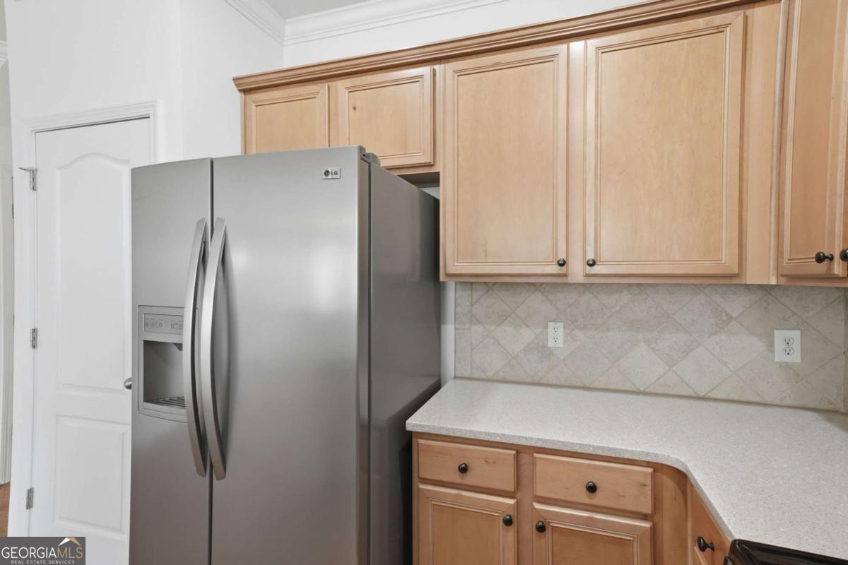 1013 Firethorne Pass Property Photo 11