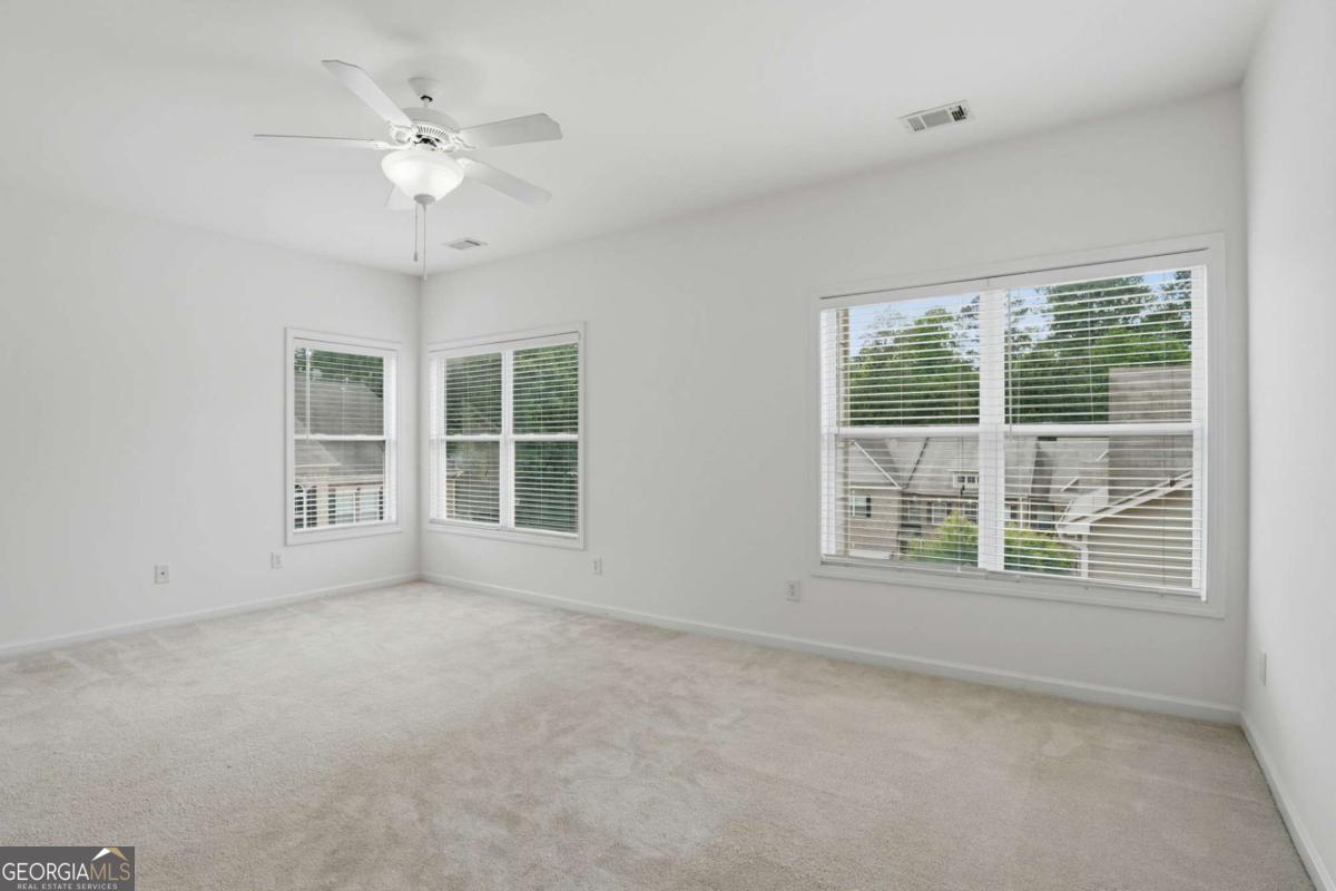 1013 Firethorne Pass Property Photo 17