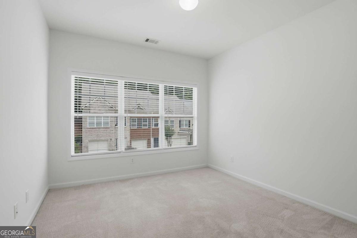1013 Firethorne Pass Property Photo 23