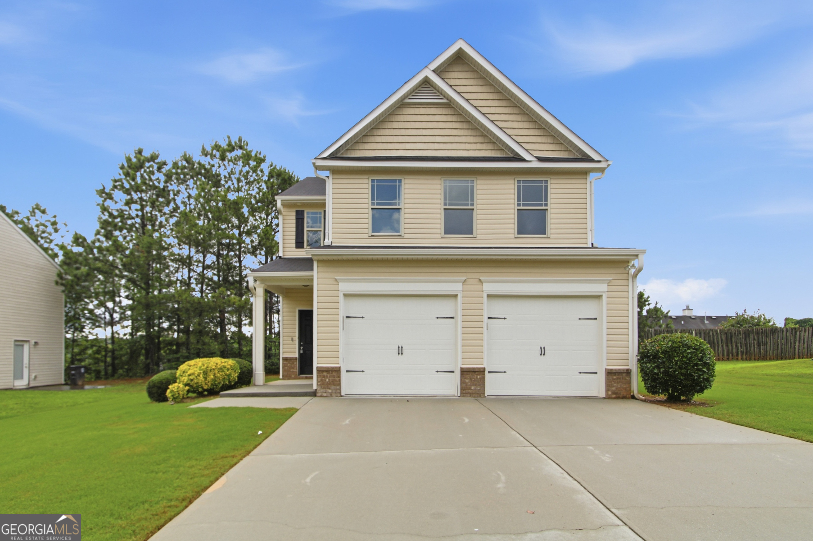 7130 Creeksong Drive Property Photo 1