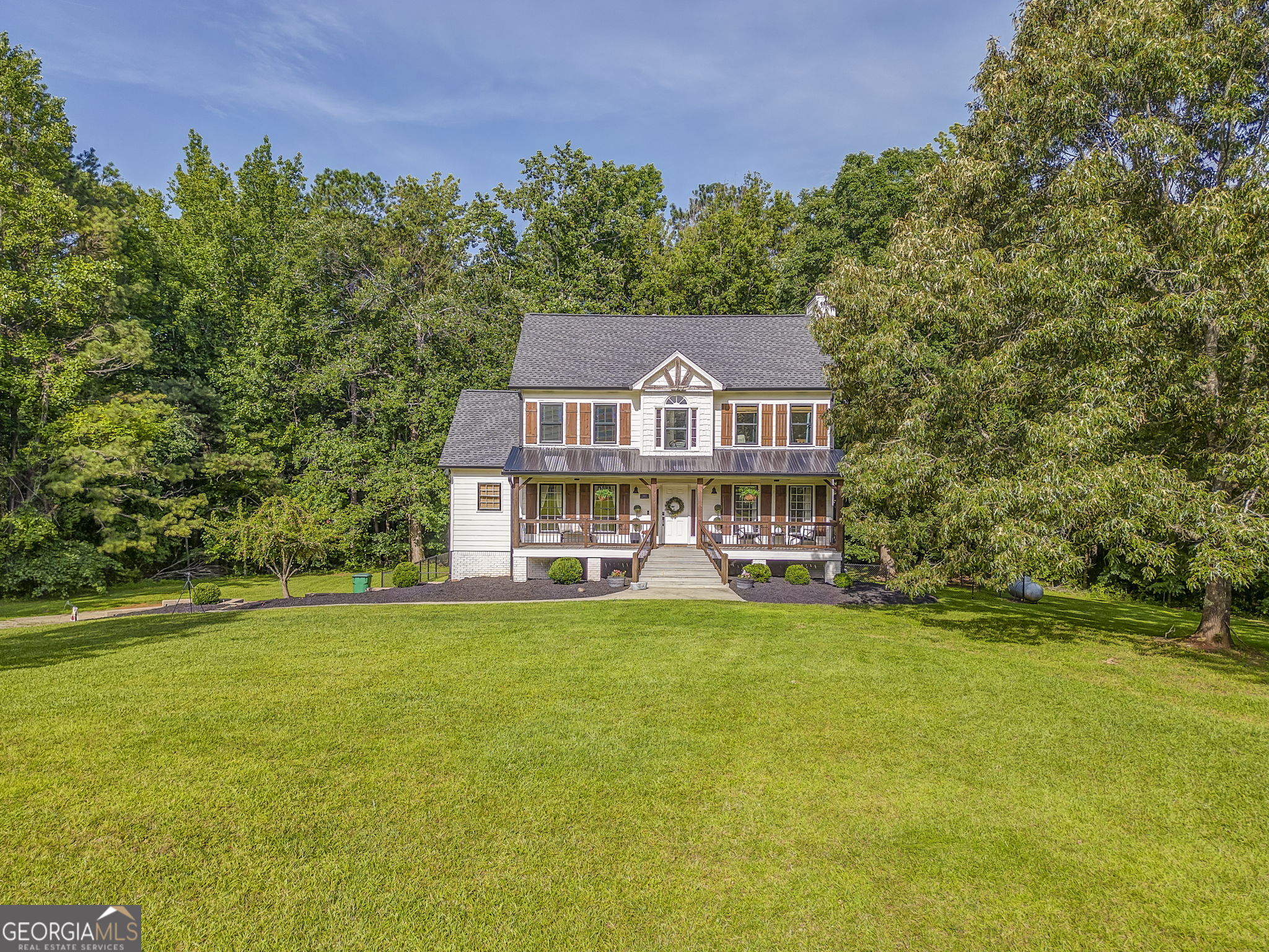 323 Schoolhouse Road Property Photo 2