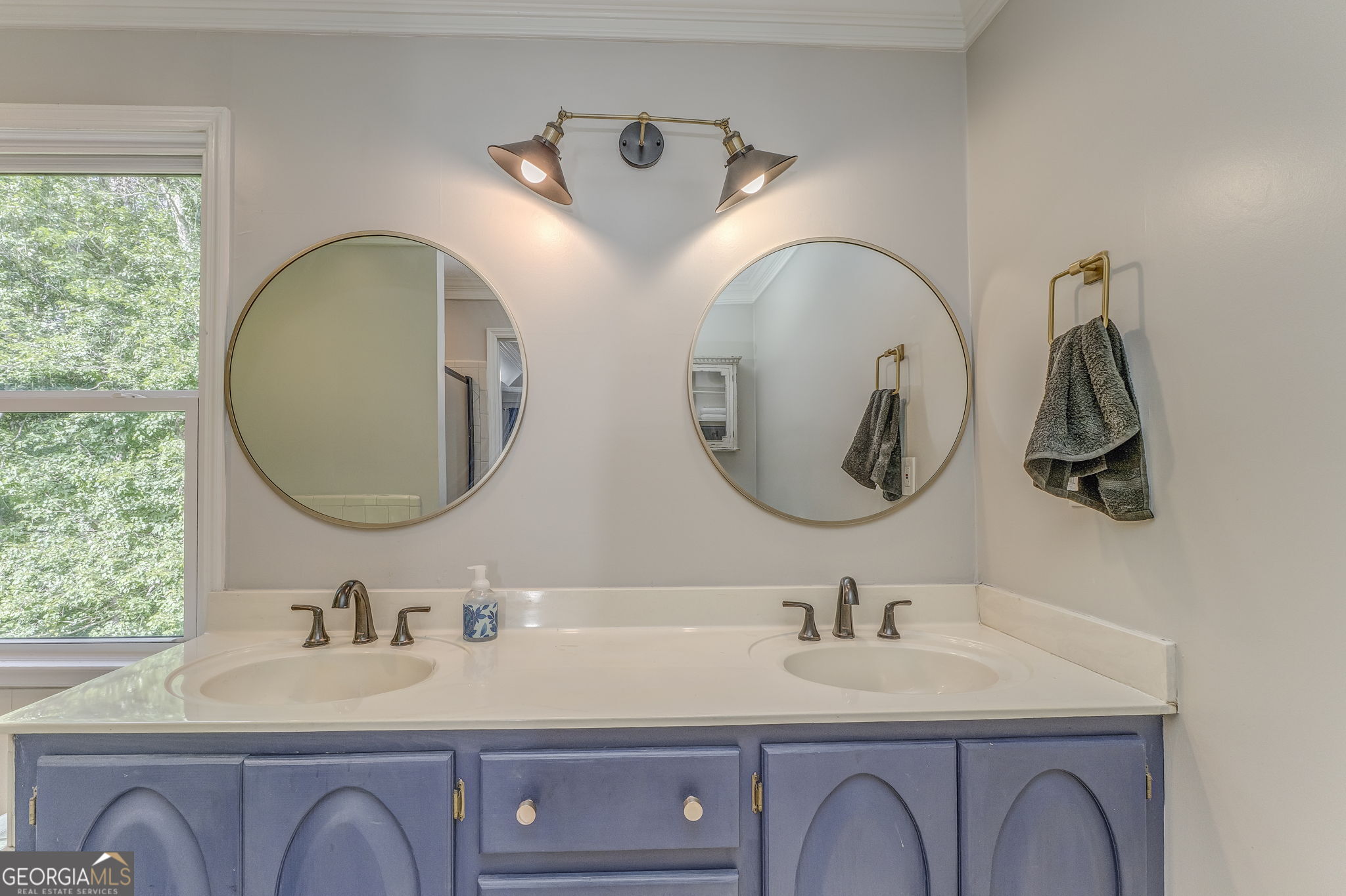 323 Schoolhouse Road Property Photo 21