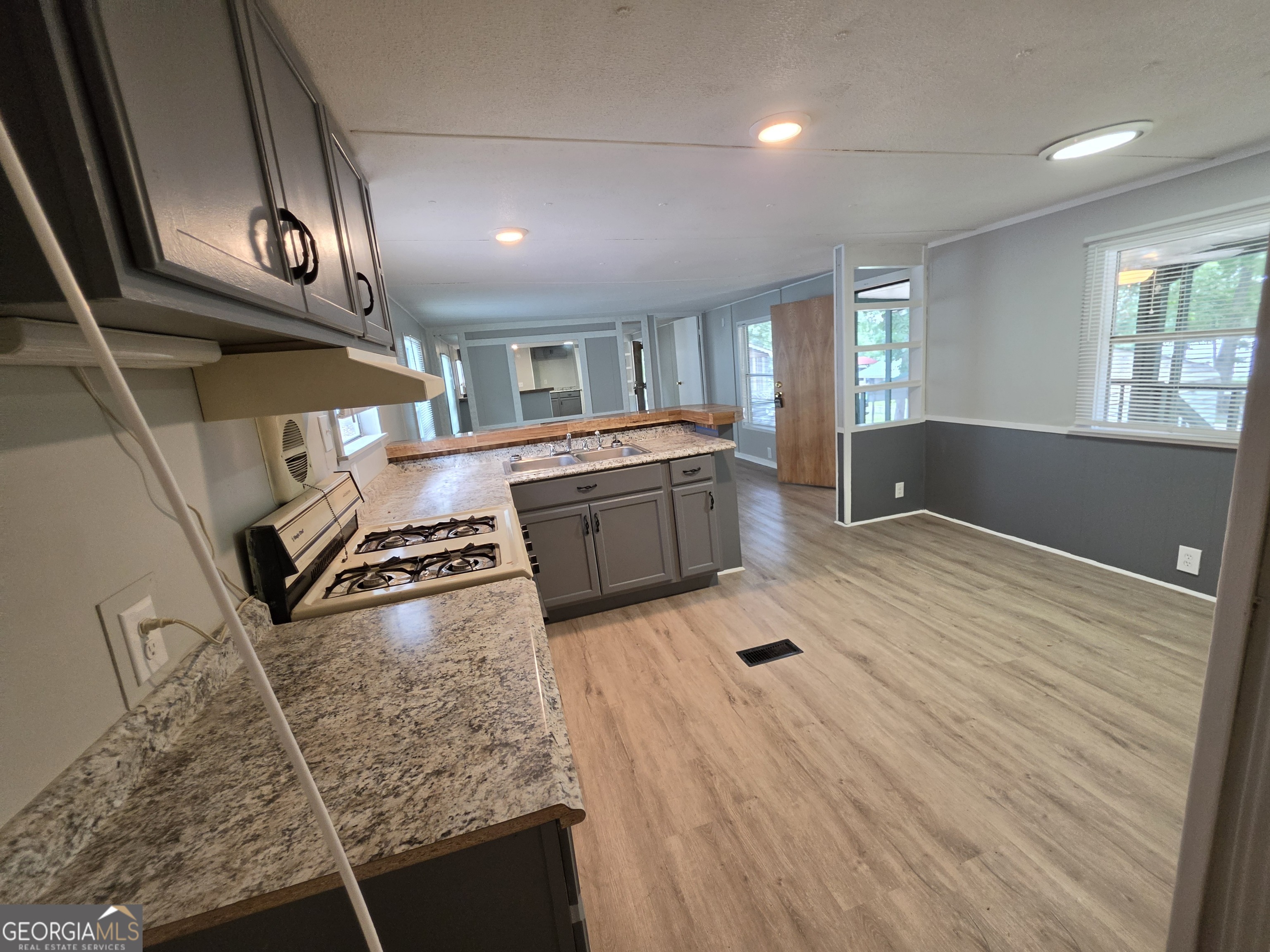109 Oconee Circle Property Photo 7