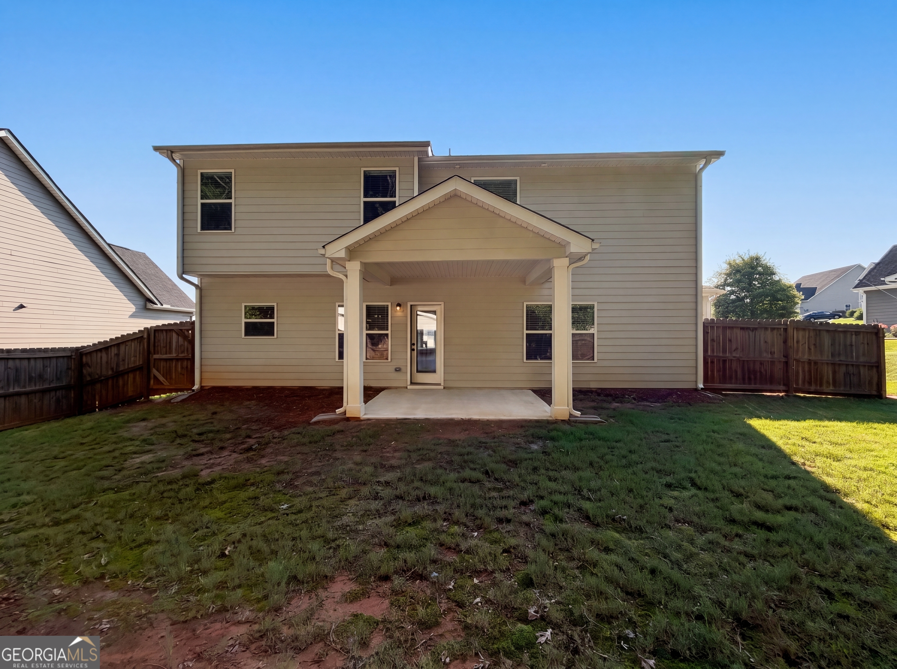 239 Stonecreek Bend Property Photo 5
