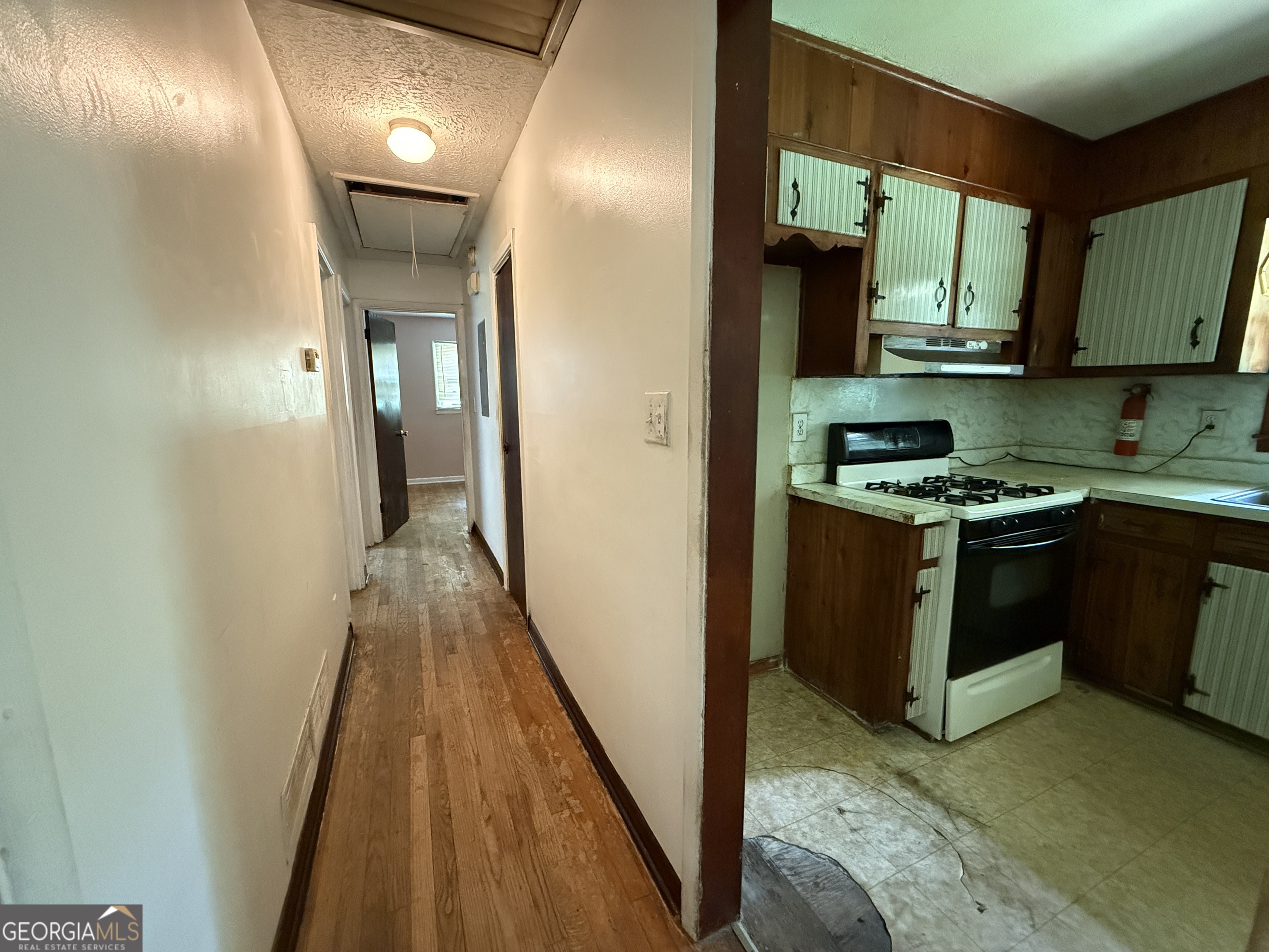 6597 King William Drive Property Photo 4