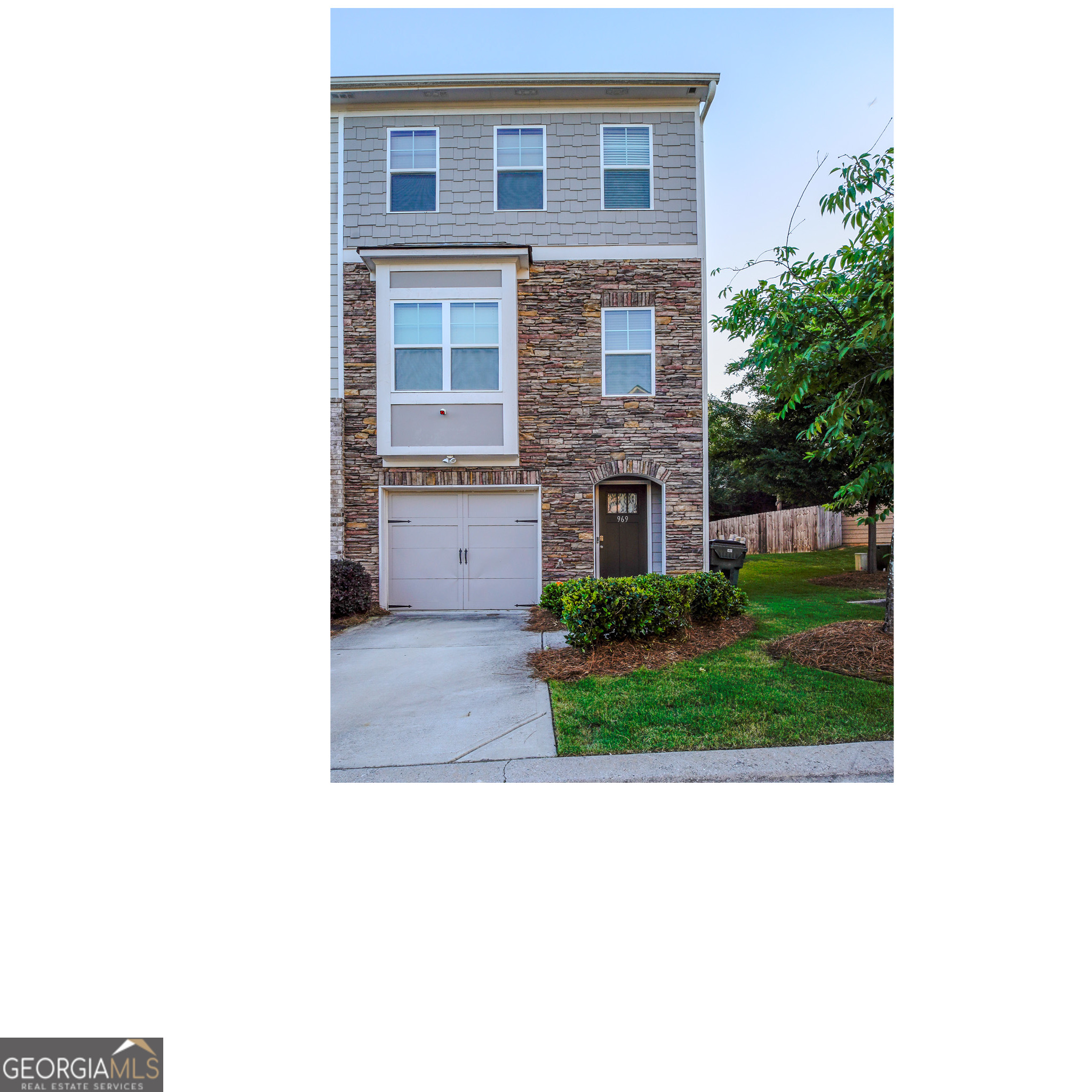 969 Society Circle SW Property Photo 1