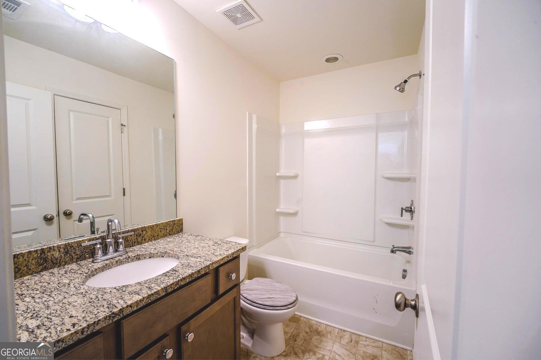 969 Society Circle Sw Property Photo 13