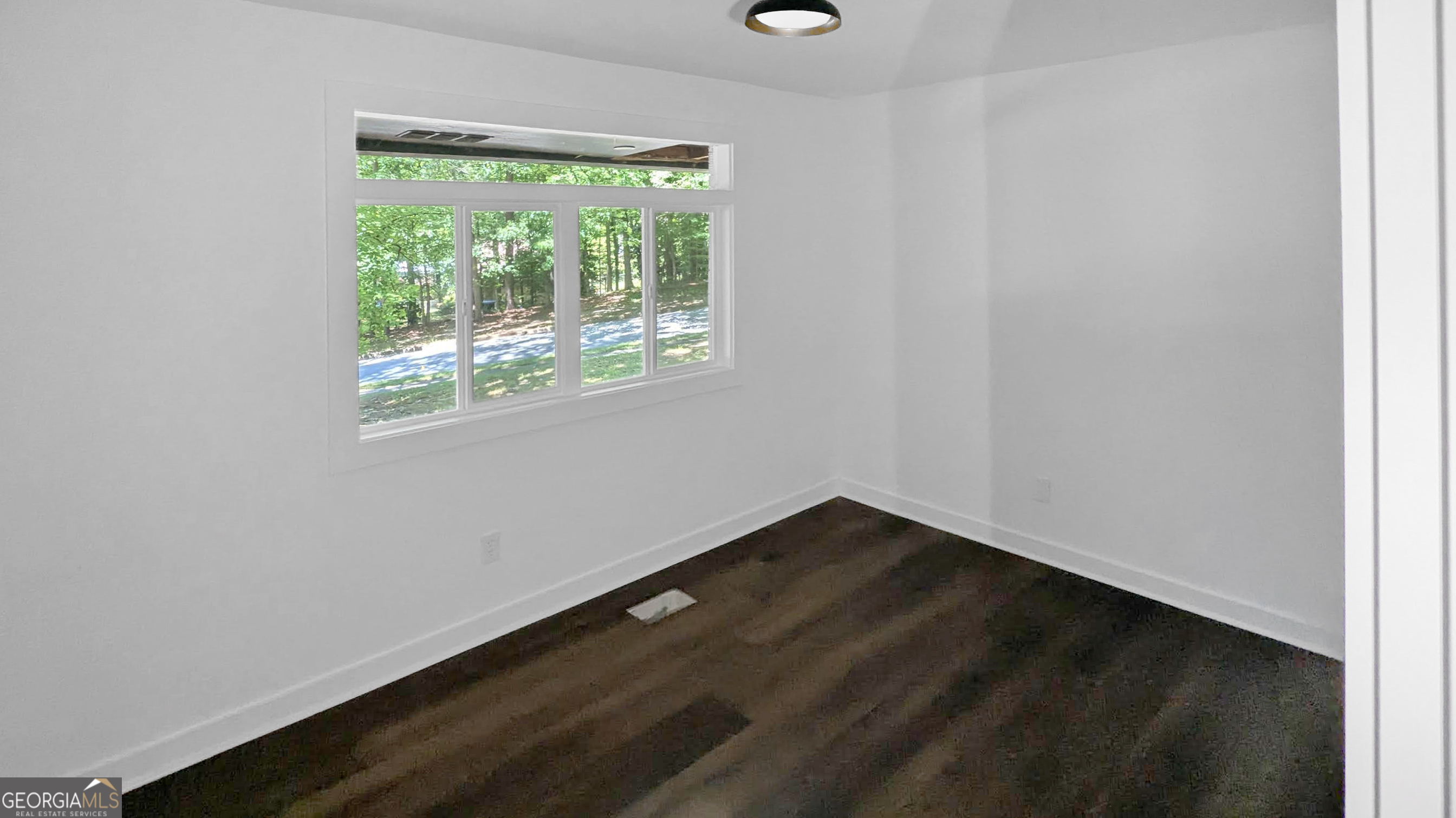 2541 Peyton Woods Trail Sw Property Photo 9