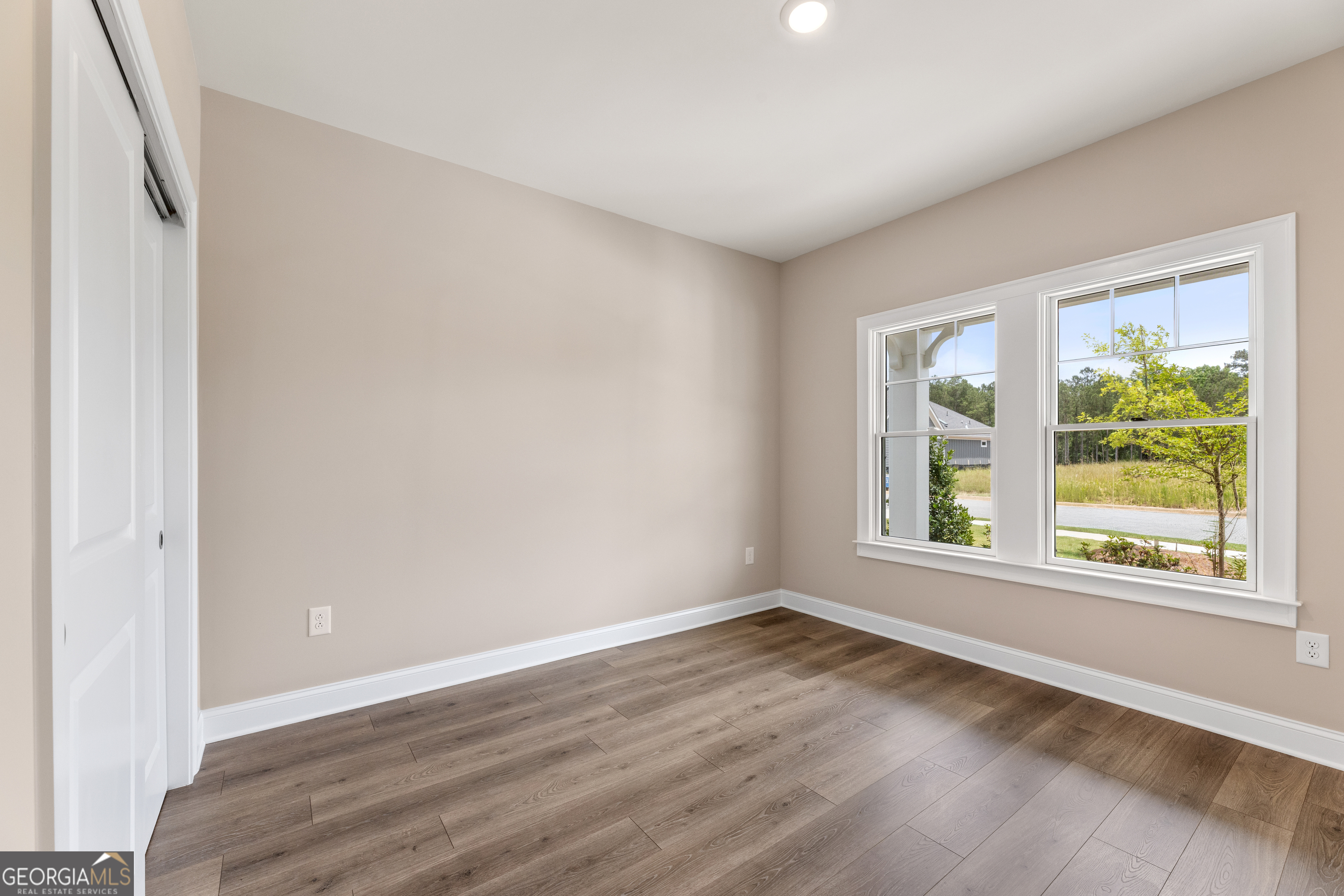 3347 Fishpond Circle Property Photo 8