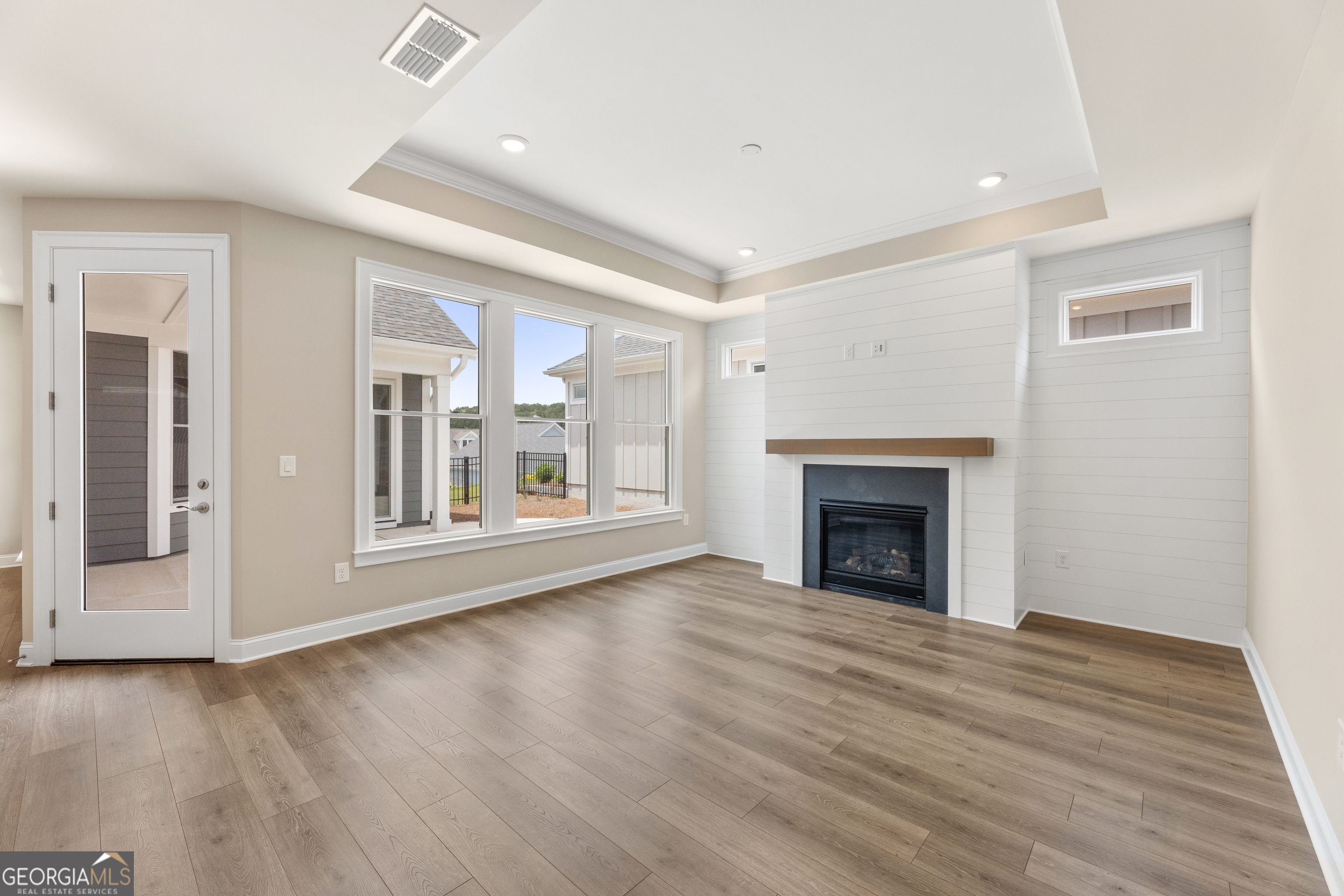 3347 Fishpond Circle Property Photo 9