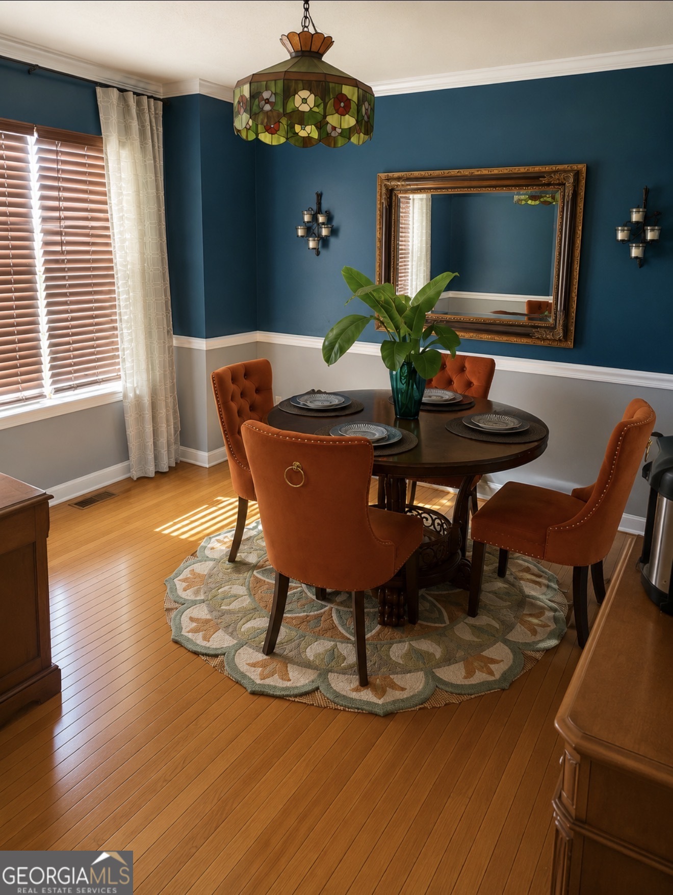 5926 Colonnade Drive Property Photo 3