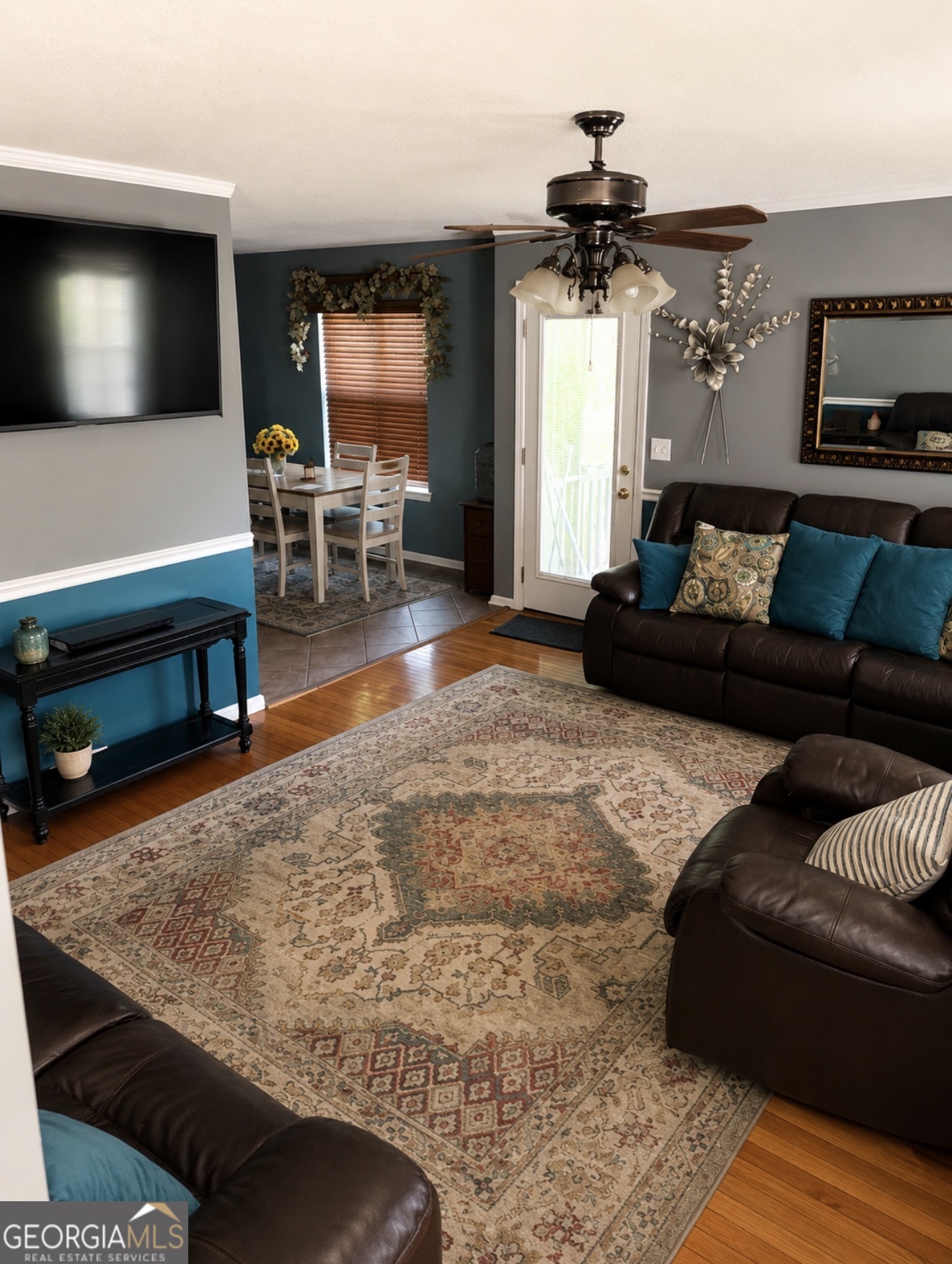 5926 Colonnade Drive Property Photo 7