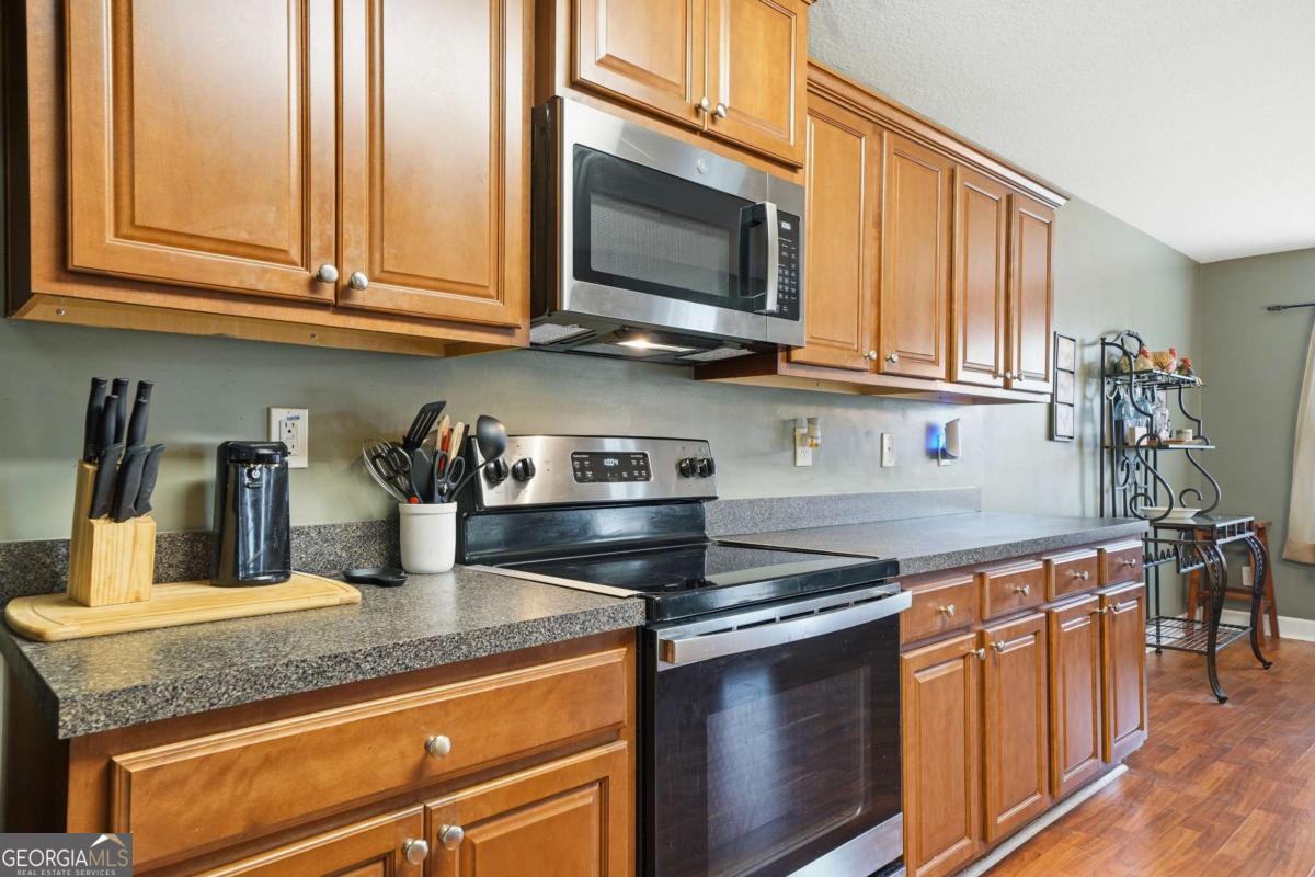 4901 Summersun Drive Property Photo 11