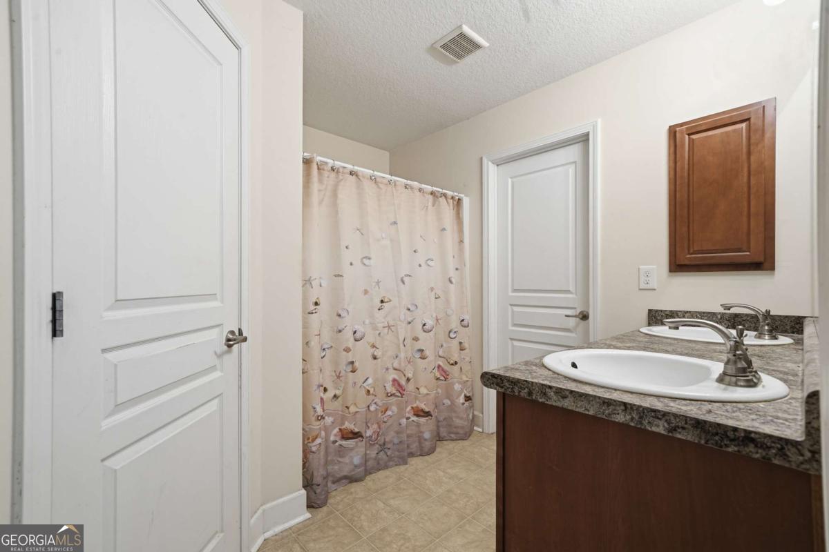 4901 Summersun Drive Property Photo 22