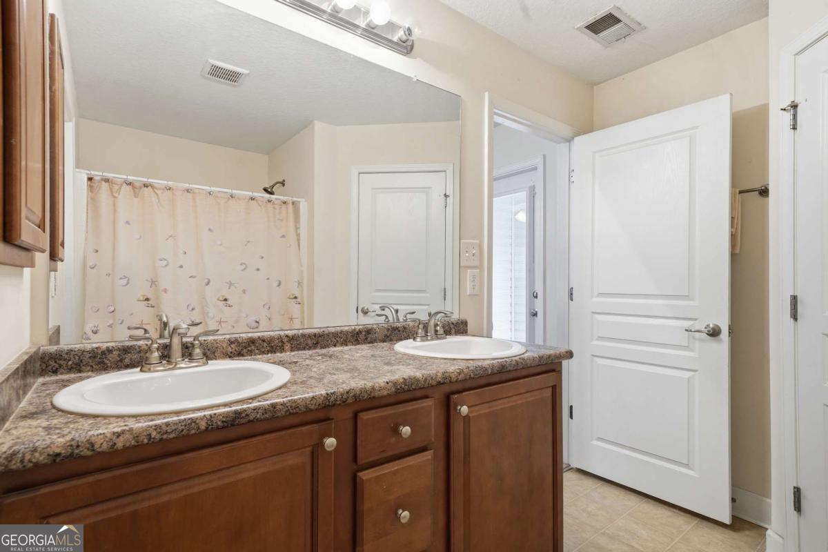 4901 Summersun Drive Property Photo 23