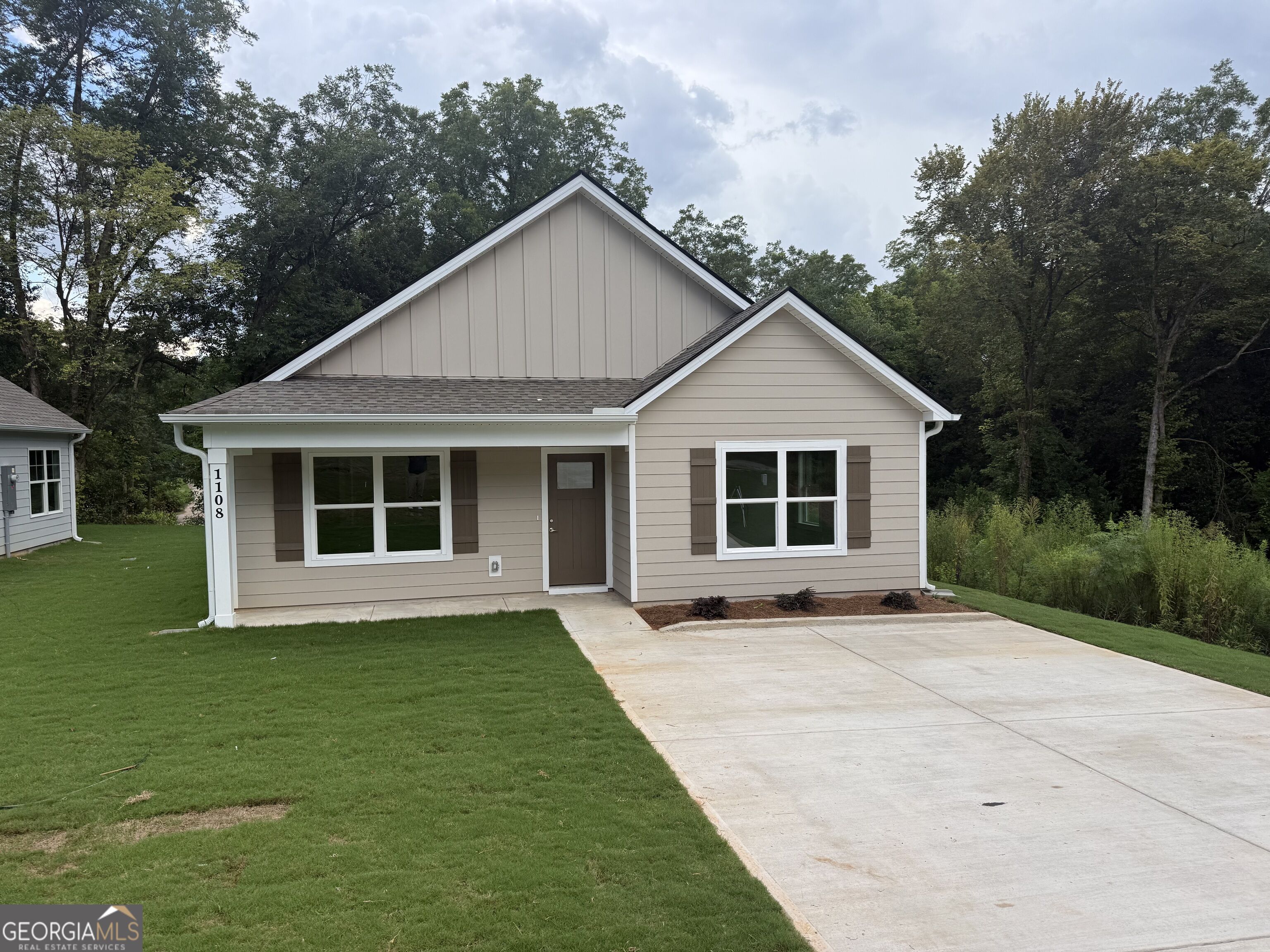1108 7th Street Property Photo 1