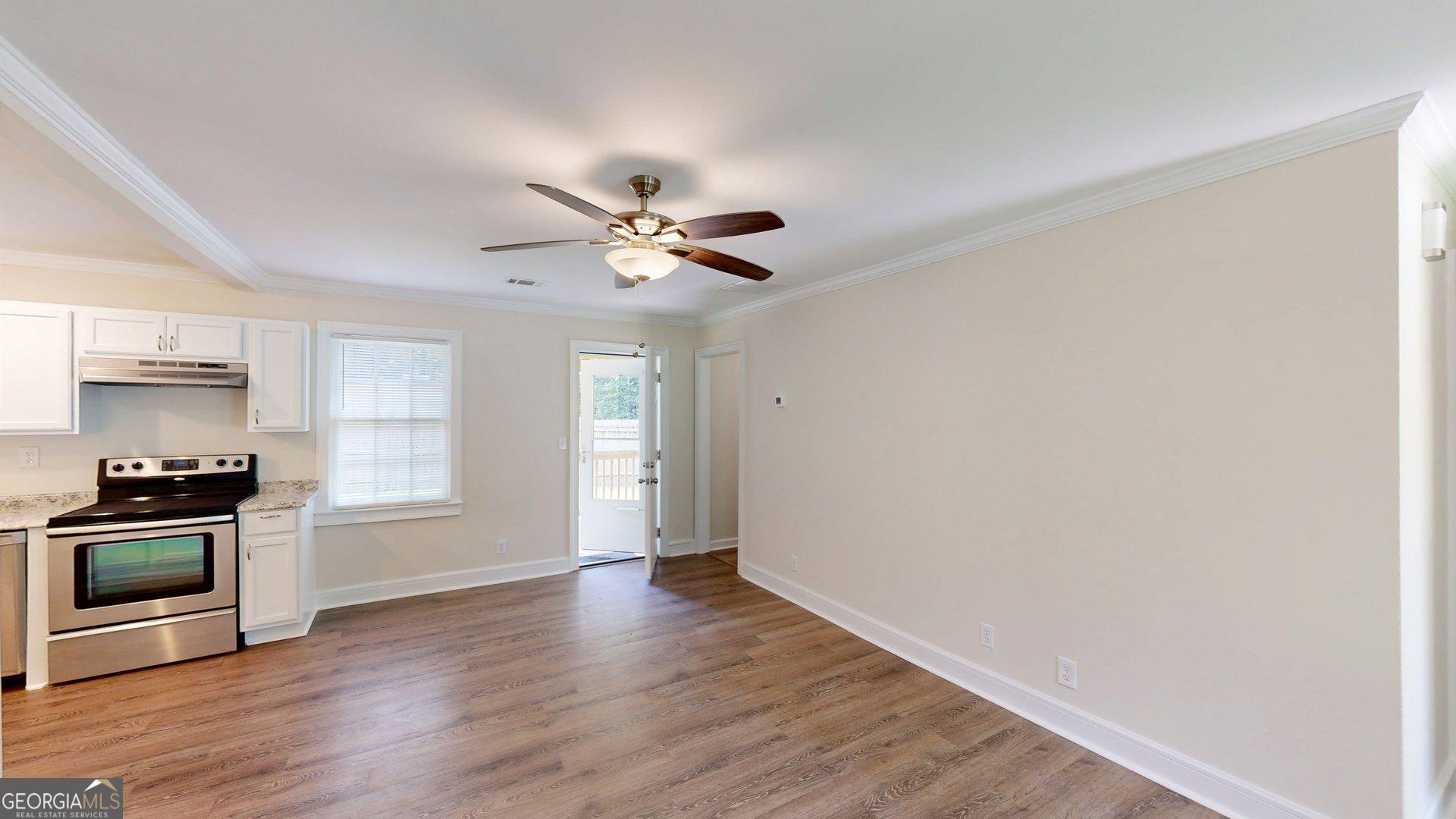 609 Woodrow Kay Road Property Photo 6