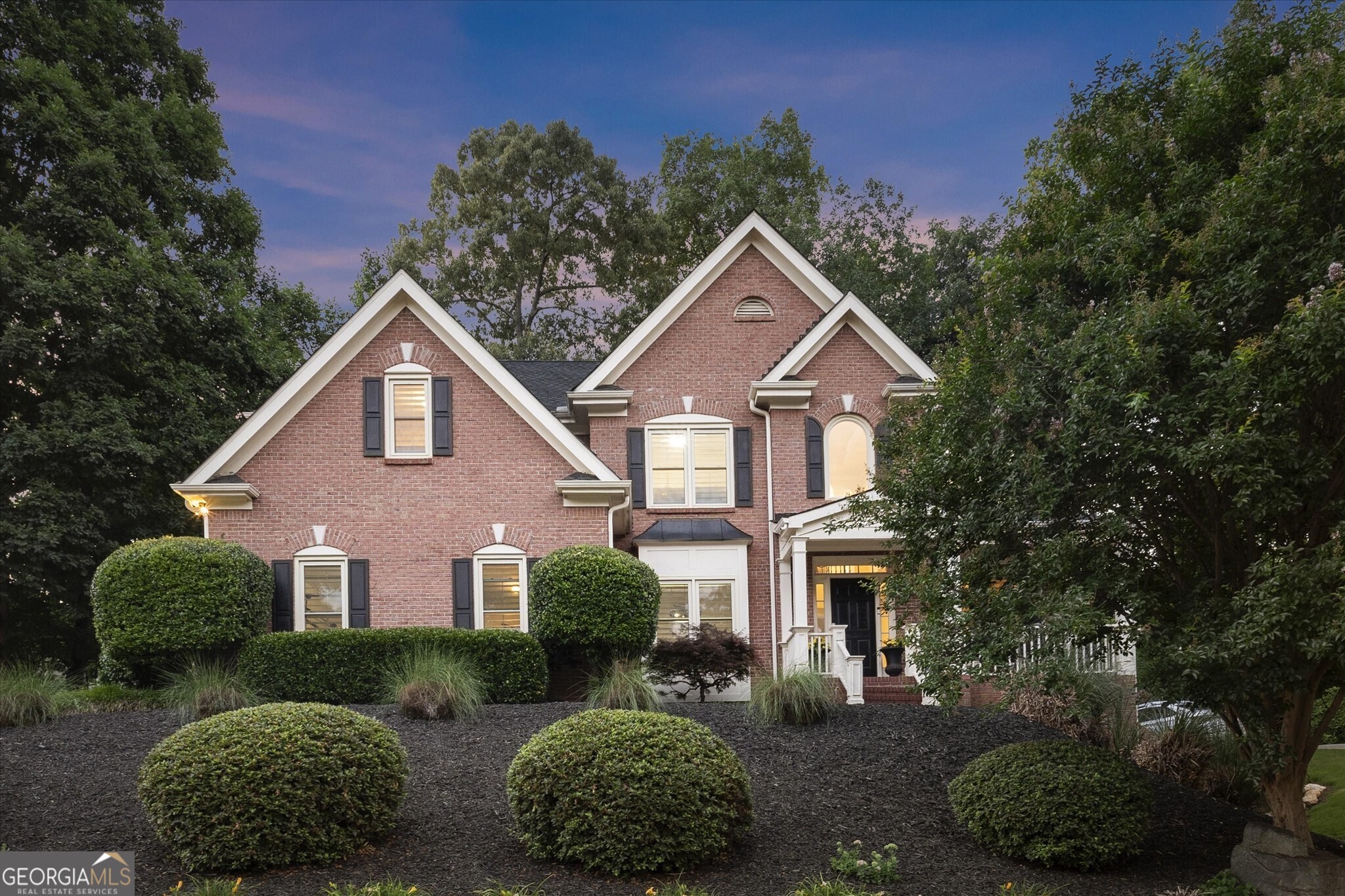 1215 Lake Washington Circle Property Photo 1