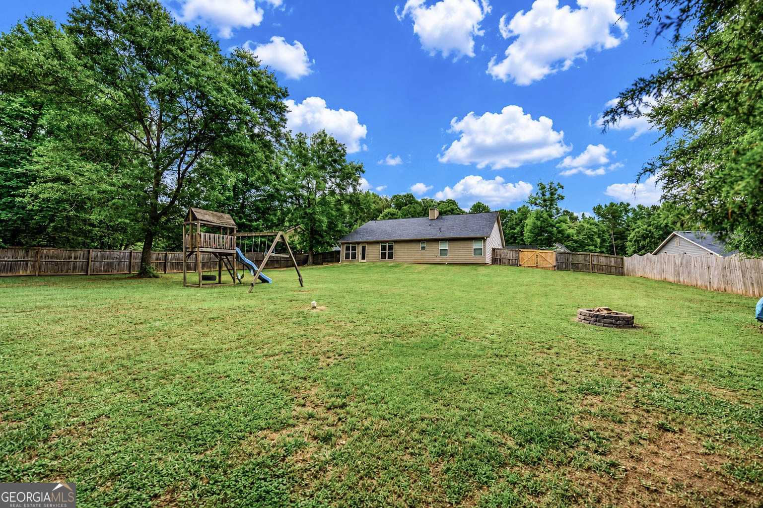 464 Redtail Road Property Photo 3