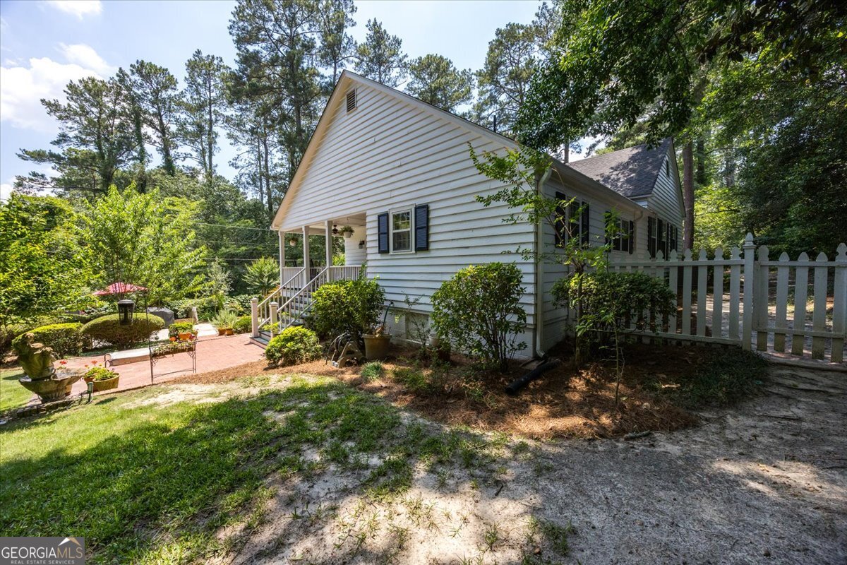 425 Ashley Place Property Photo 36