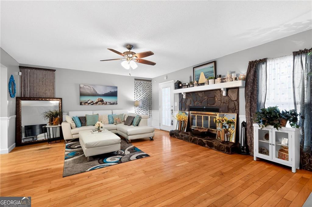 1501 Beaver Oaks Drive Property Photo 4