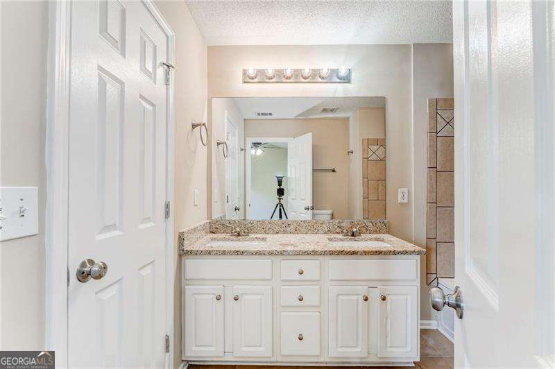 209 Enterprise Path Property Photo 9
