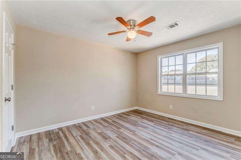 209 Enterprise Path Property Photo 16