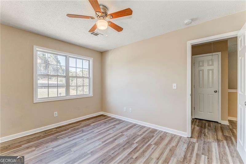 209 Enterprise Path Property Photo 27