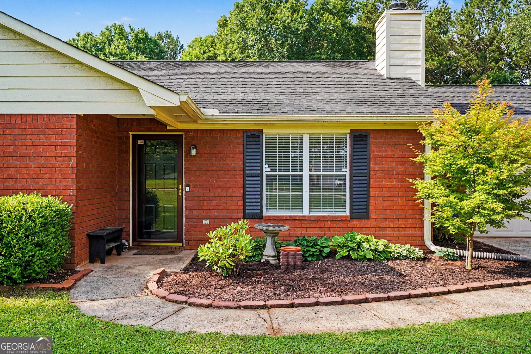 317 Creek Side Court Property Photo 4