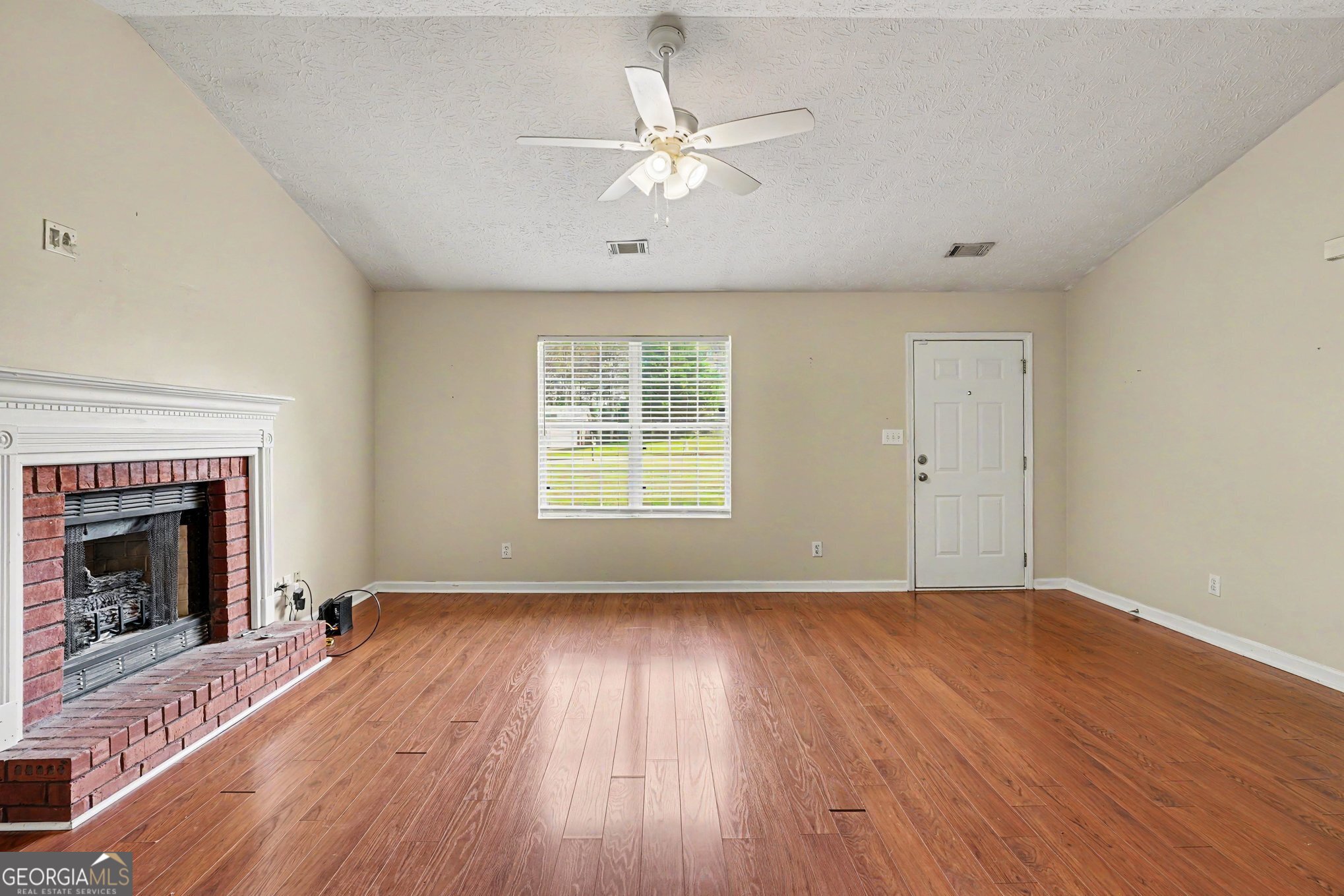 317 Creek Side Court Property Photo 5