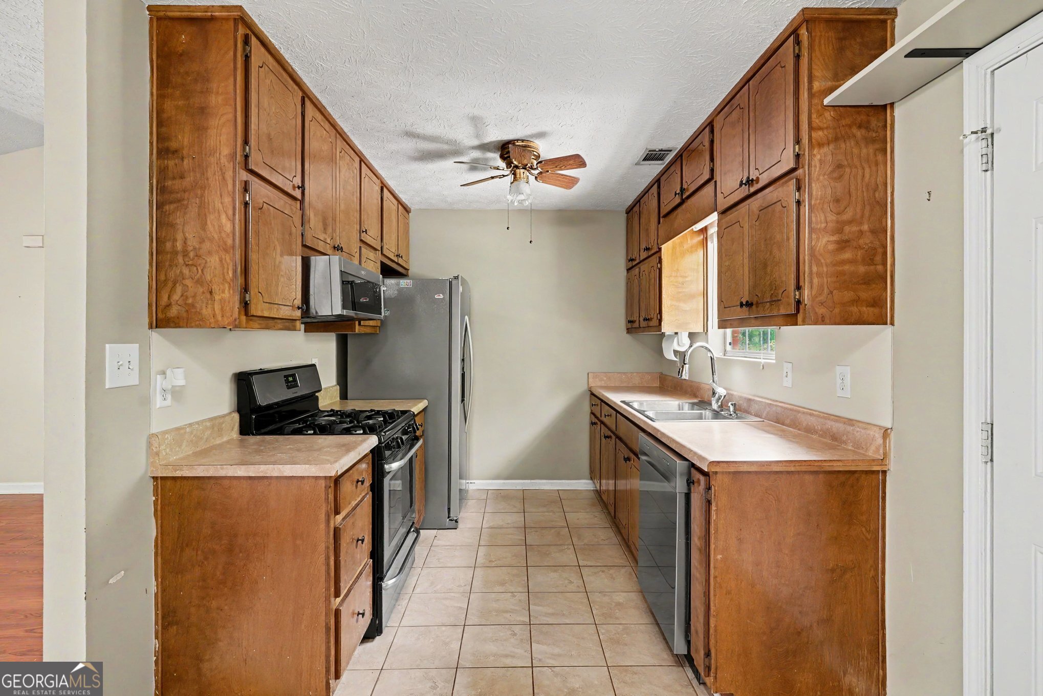 317 Creek Side Court Property Photo 11