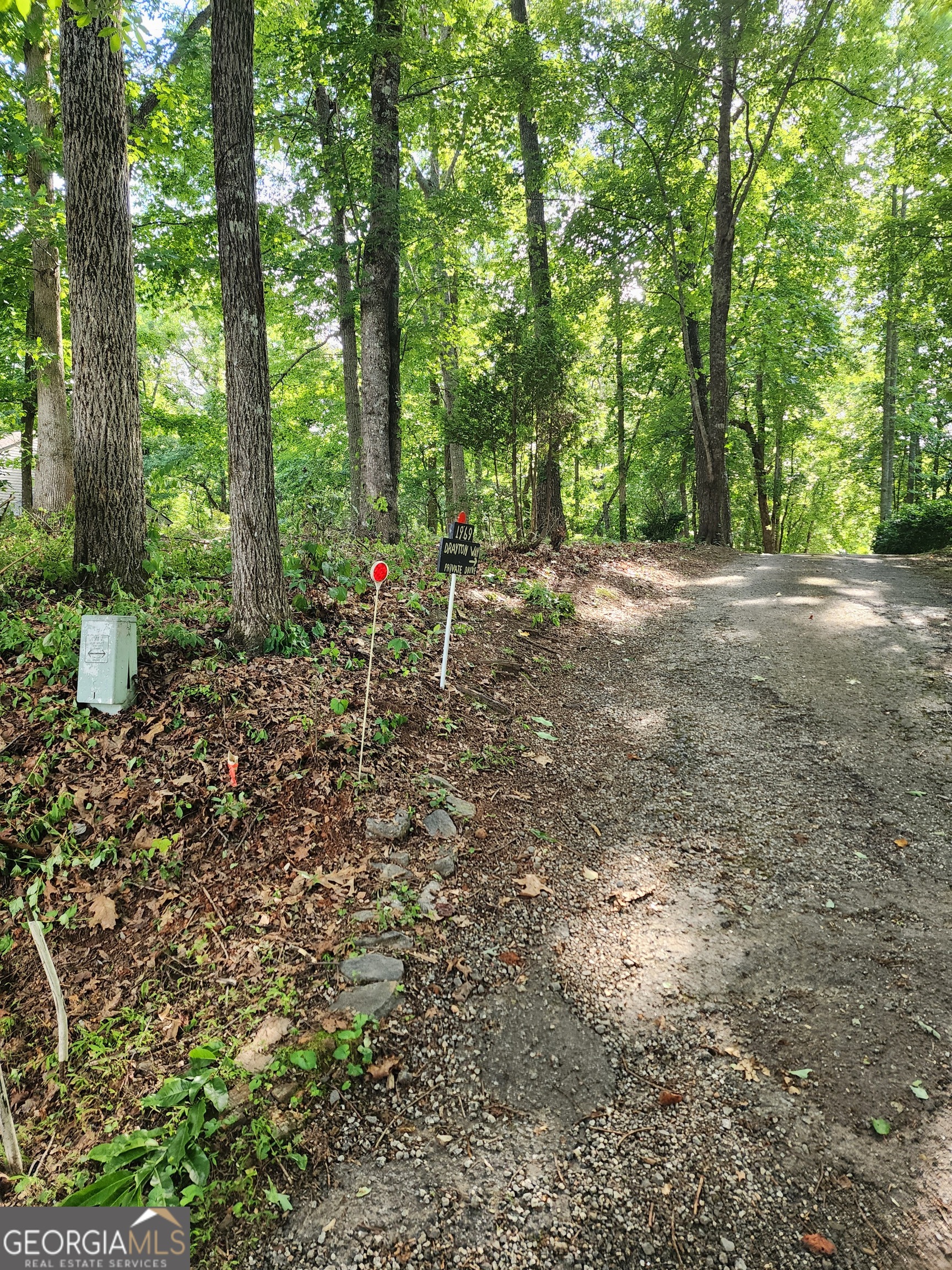 14 B Breezewood Village Property Photo 6