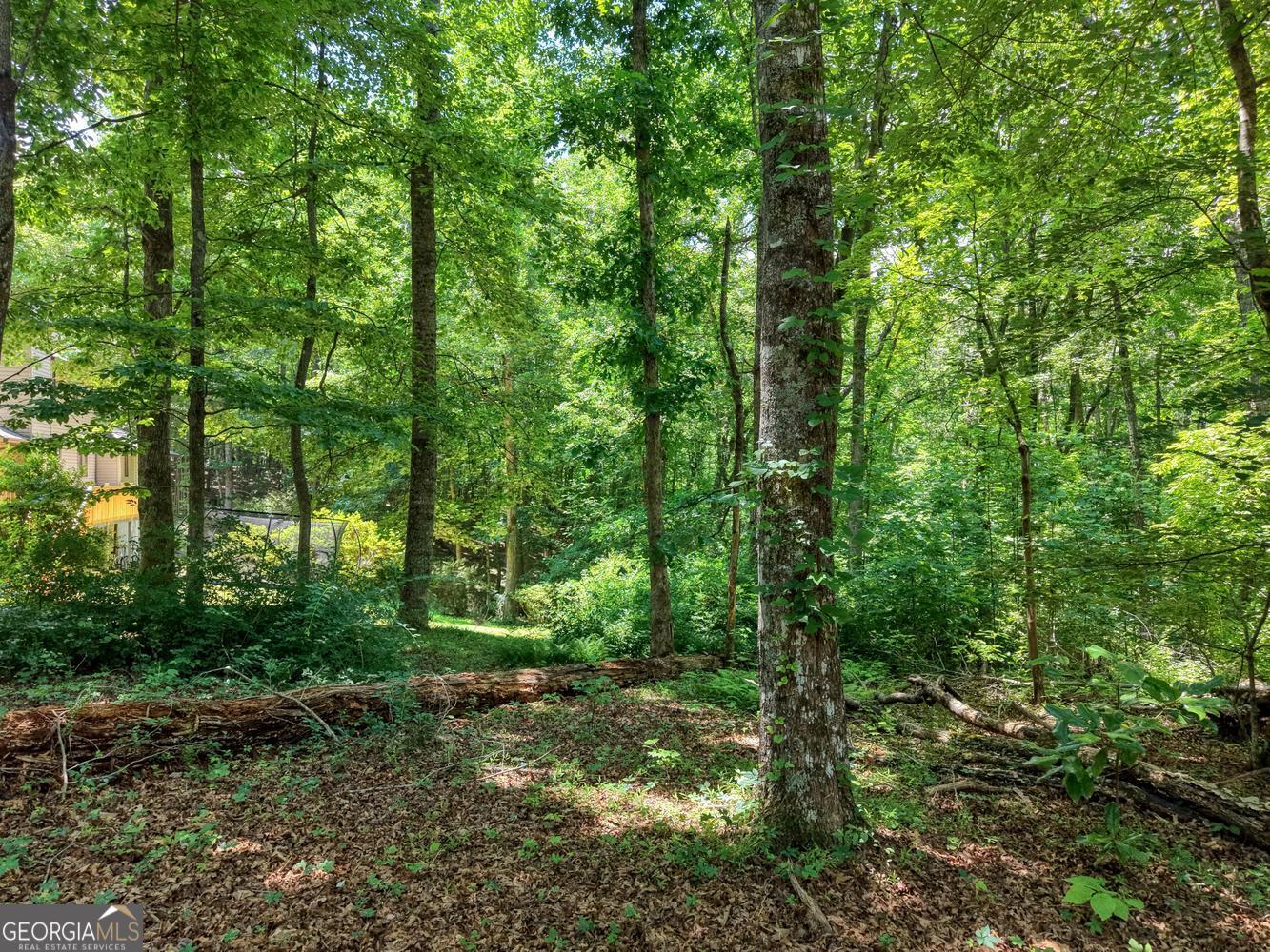 14 B Breezewood Village Property Photo 7