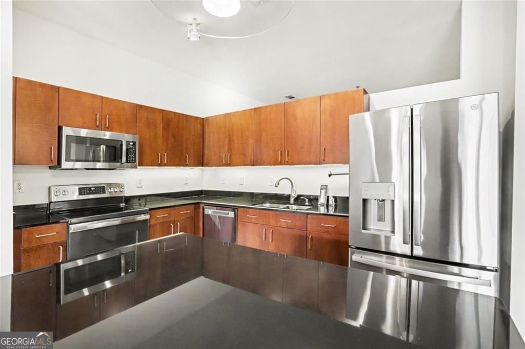 560 Dutch Valley Road Ne # 2305 Property Photo 13