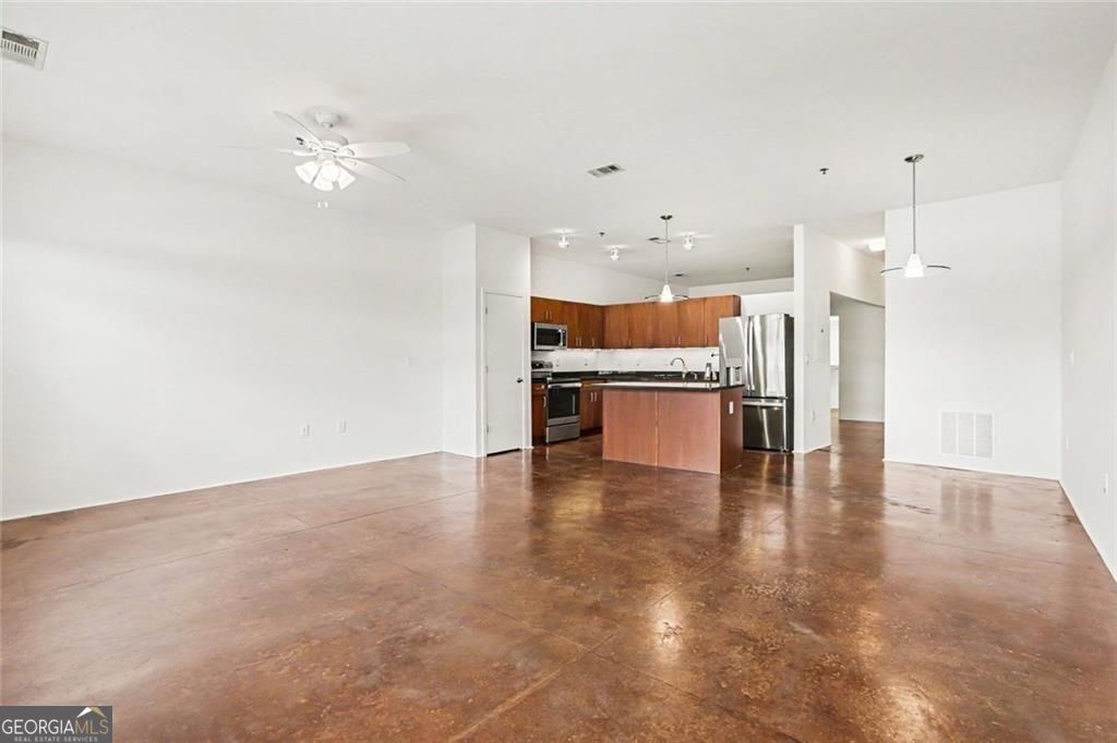 560 Dutch Valley Road Ne # 2305 Property Photo 18